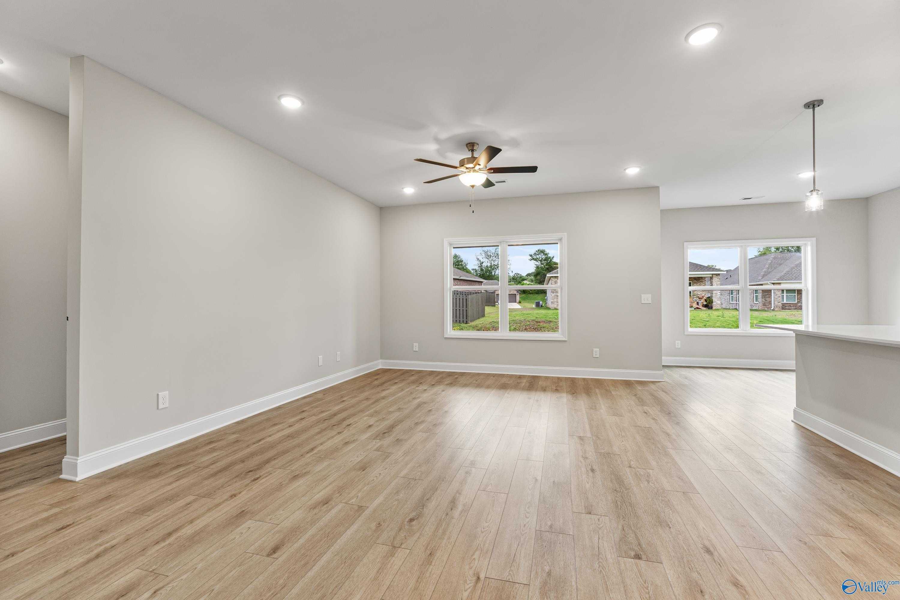 Image 4 of Davidson Homes' New Home at 179 River Pointe Drive
