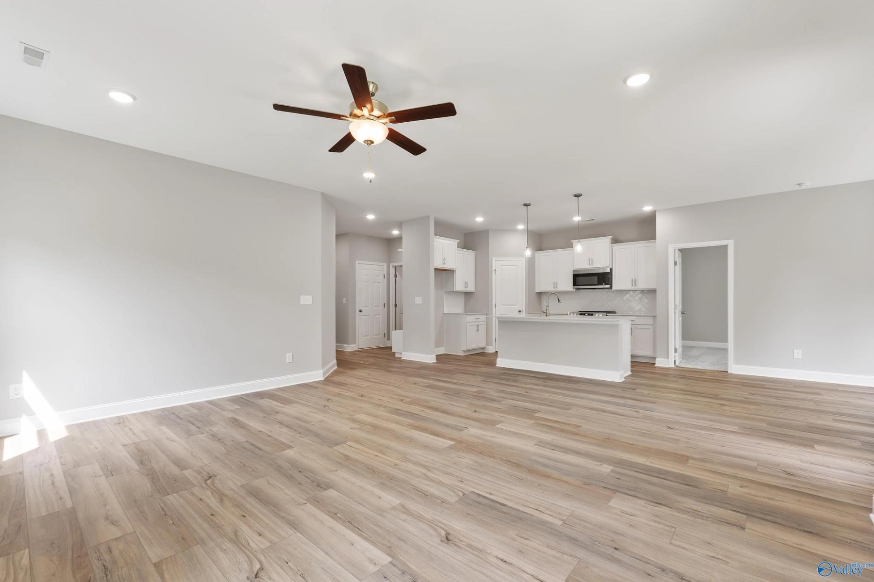 Image 14 of Davidson Homes' New Home at 151 Ivy Vine Drive