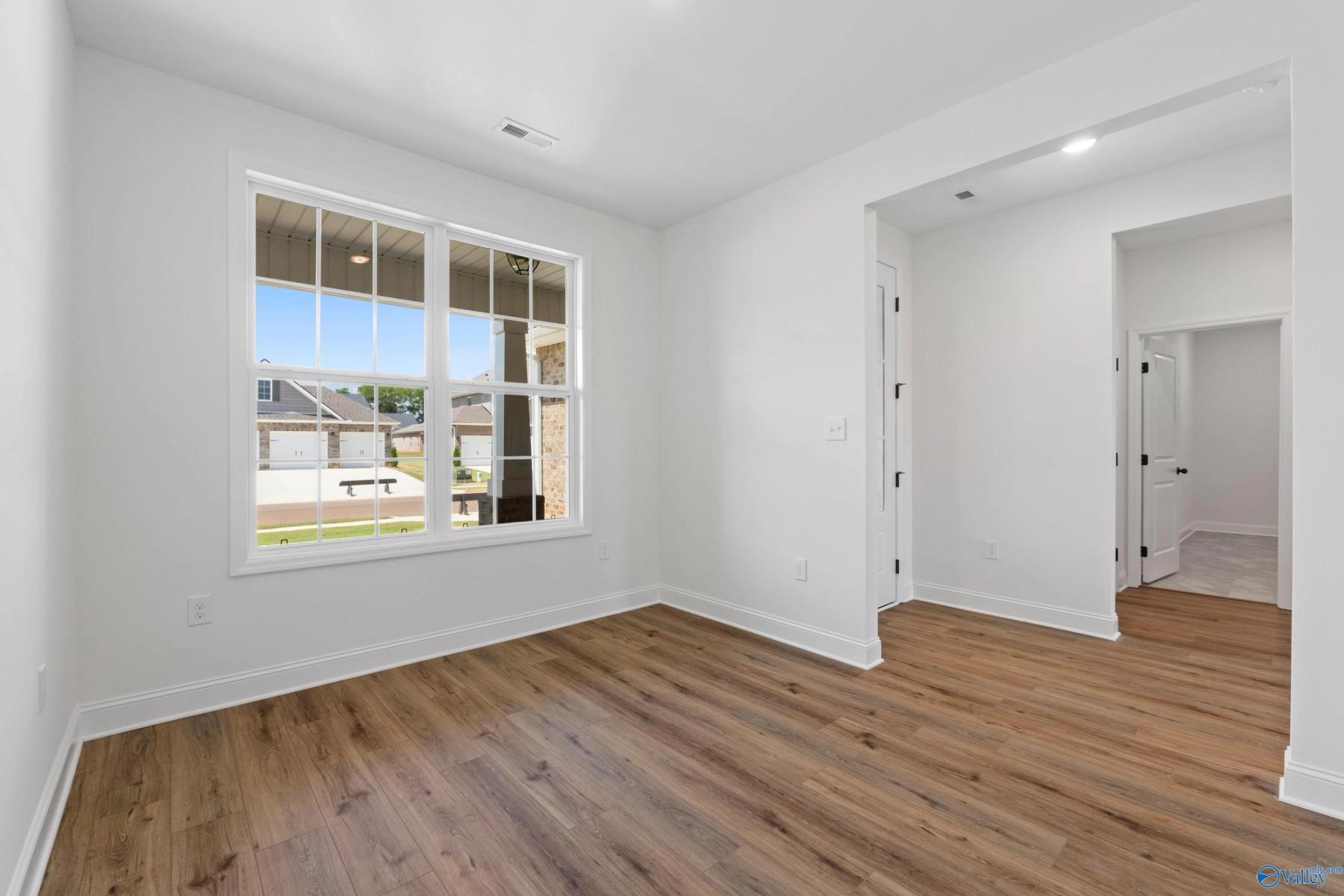 Image 7 of Davidson Homes' New Home at 206 Kendall Farms Boulevard