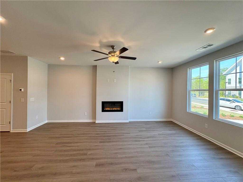 Image 4 of Davidson Homes' New Home at 493 Crown Drive