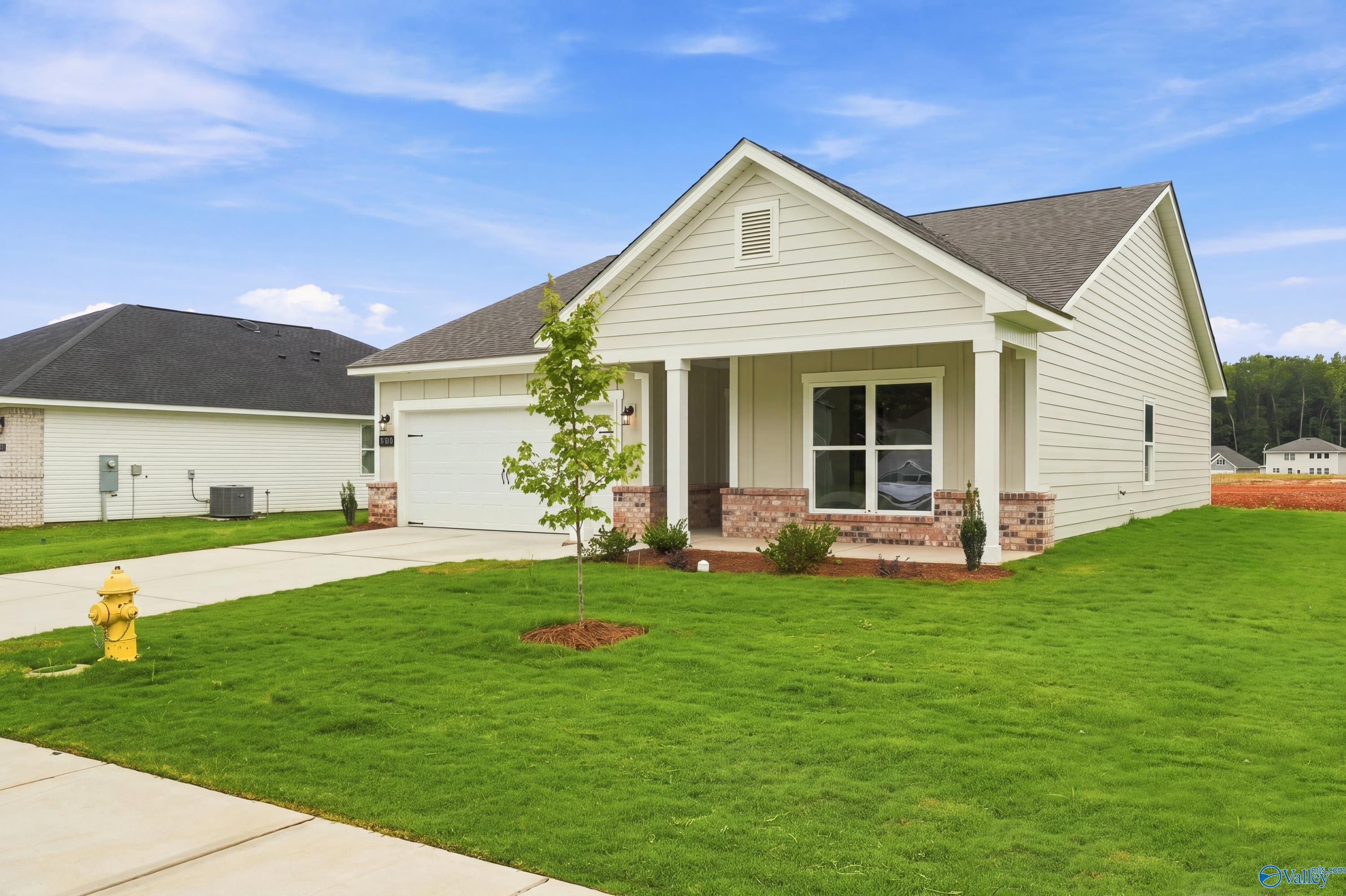 Image 3 of Davidson Homes' New Home at 138 Plum Tree Lane
