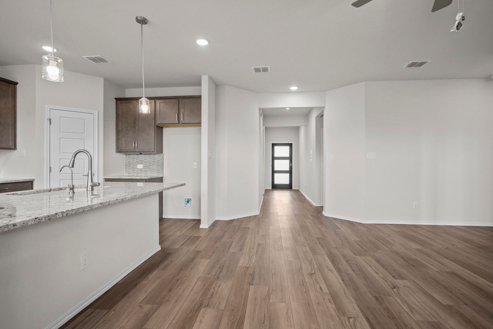 Image 6 of Davidson Homes' New Home at 1404 Centerline Dr