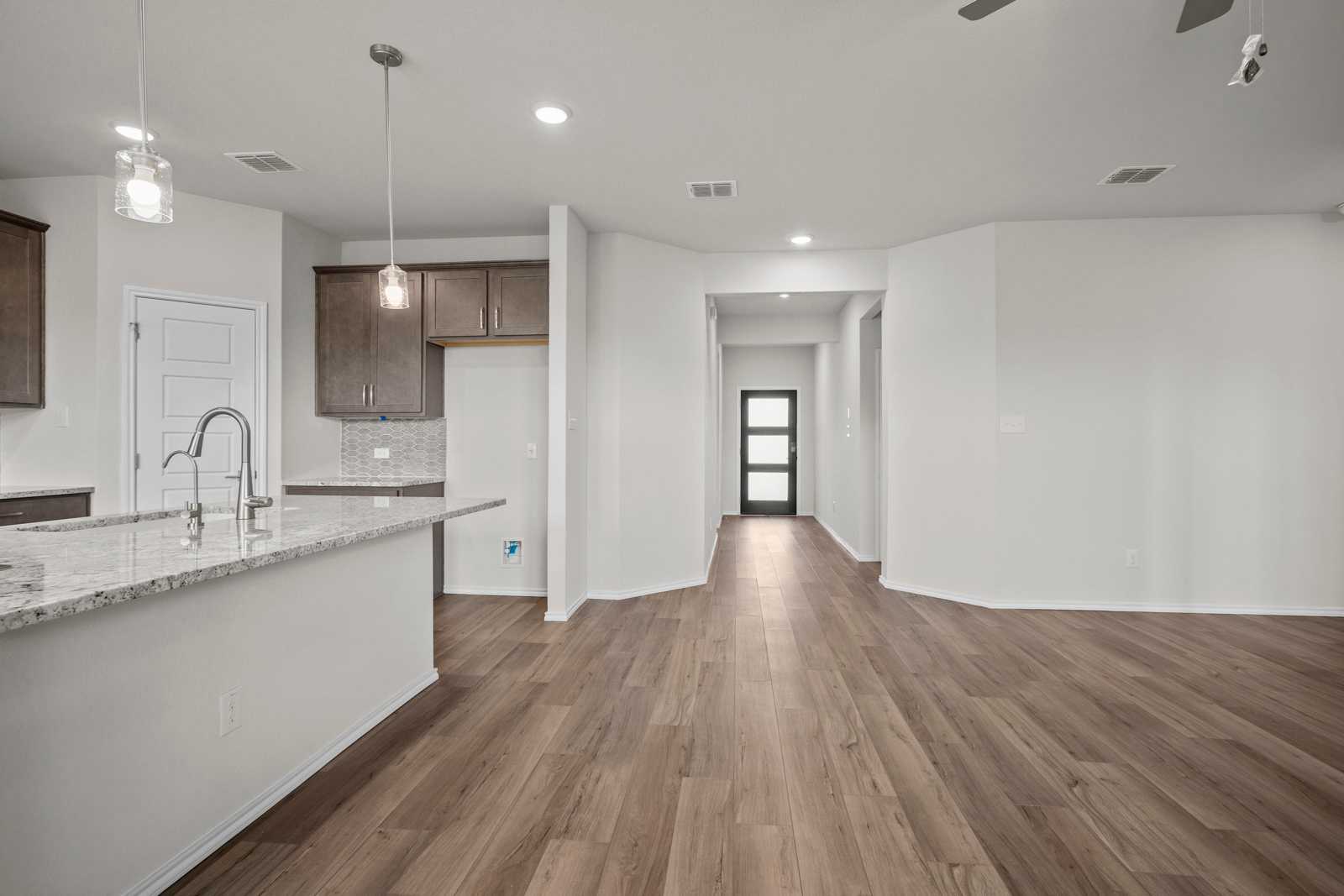 Image 6 of Davidson Homes' New Home at 1404 Centerline Dr