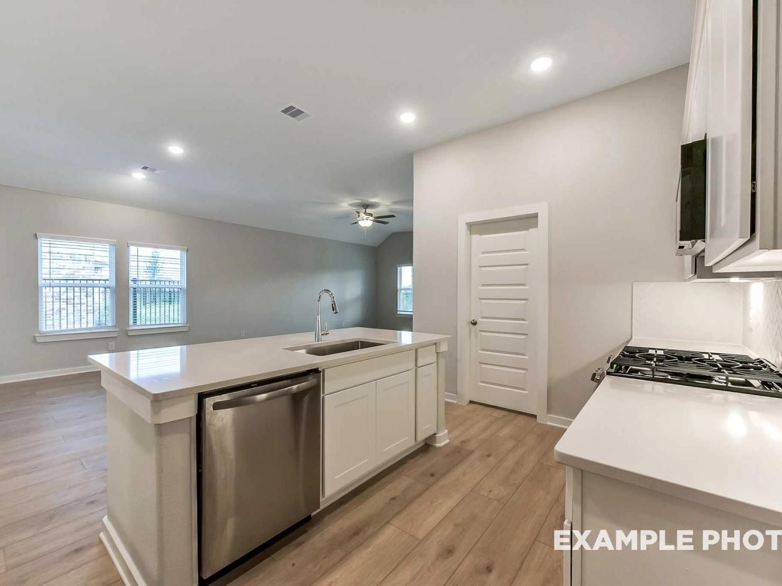 Image 9 of Davidson Homes' New Home at 247 Southern Sound Drive