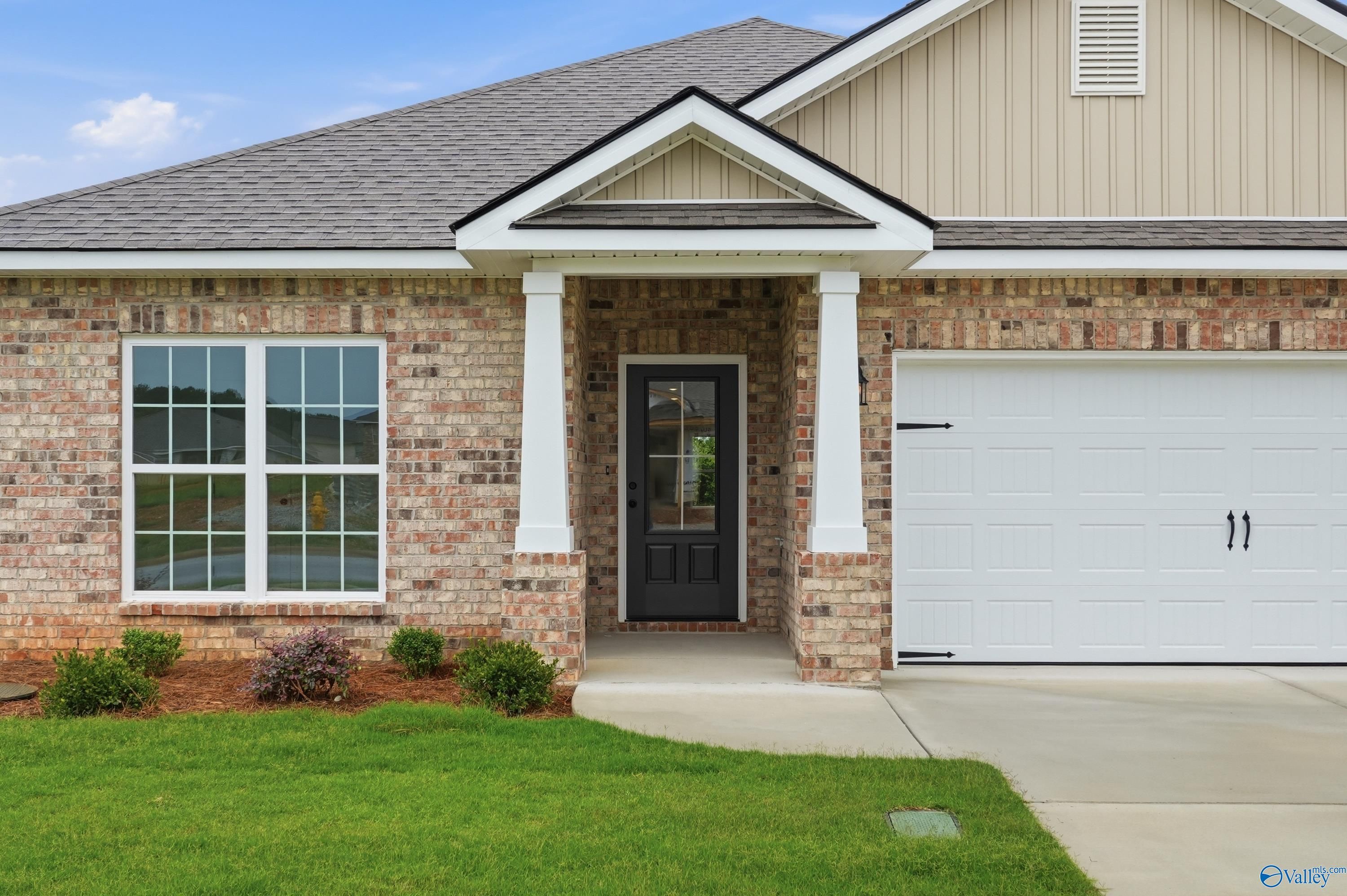 Exterior view of Davidson Homes' New Home at 122 Cotita Drive