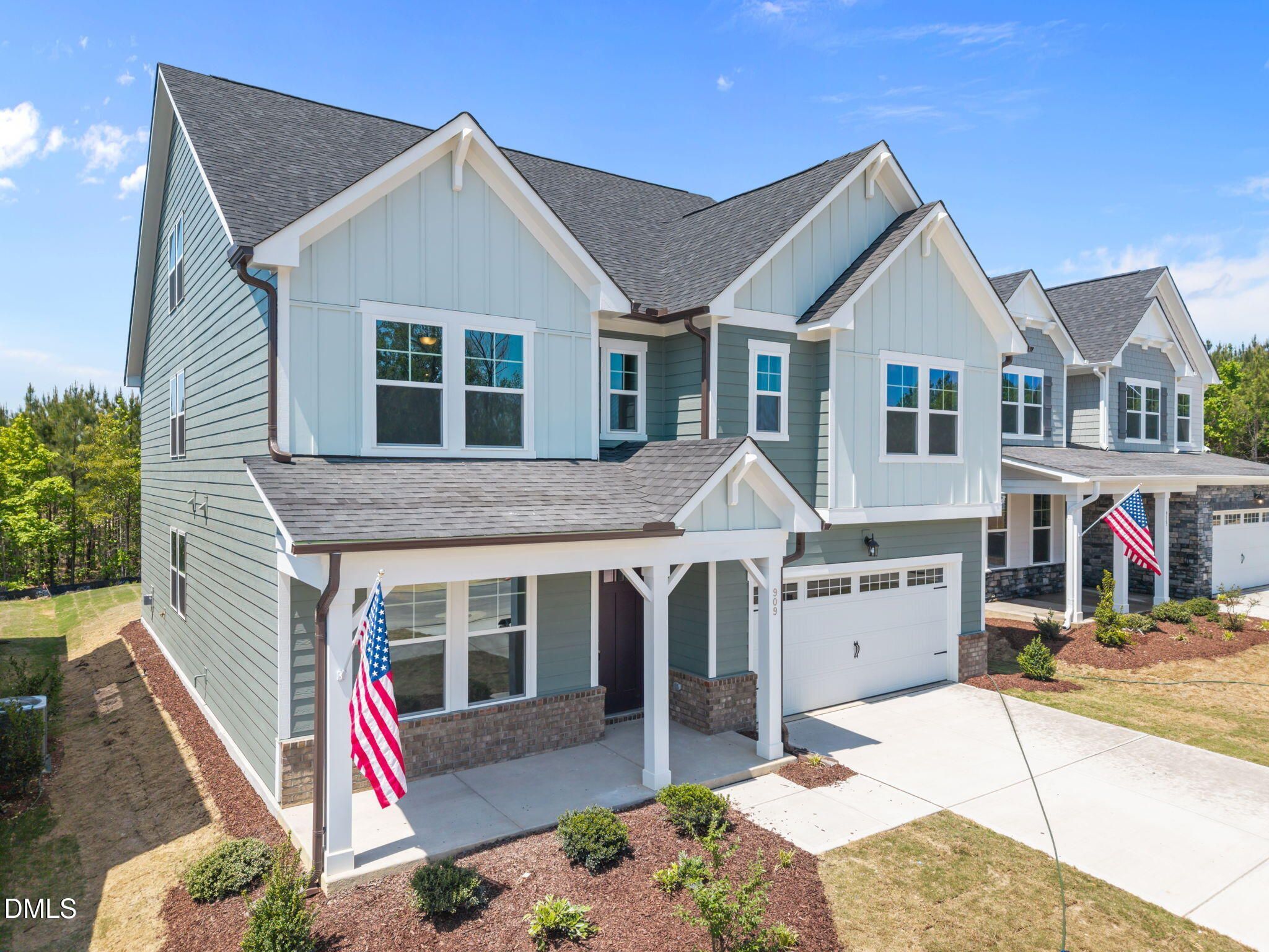 Image 2 of Davidson Homes' New Home at 909 Diana Victoria Court
