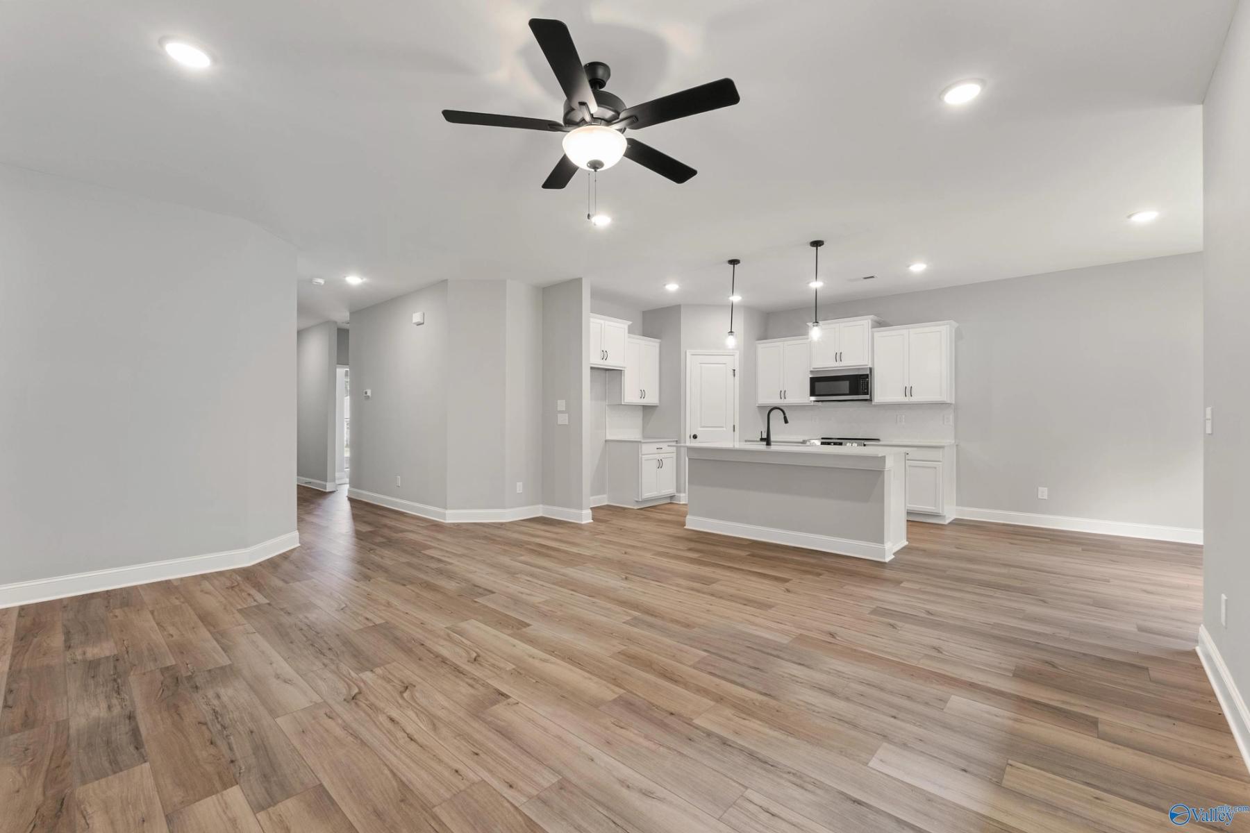 Image 7 of Davidson Homes' New Home at 183 River Pointe Drive