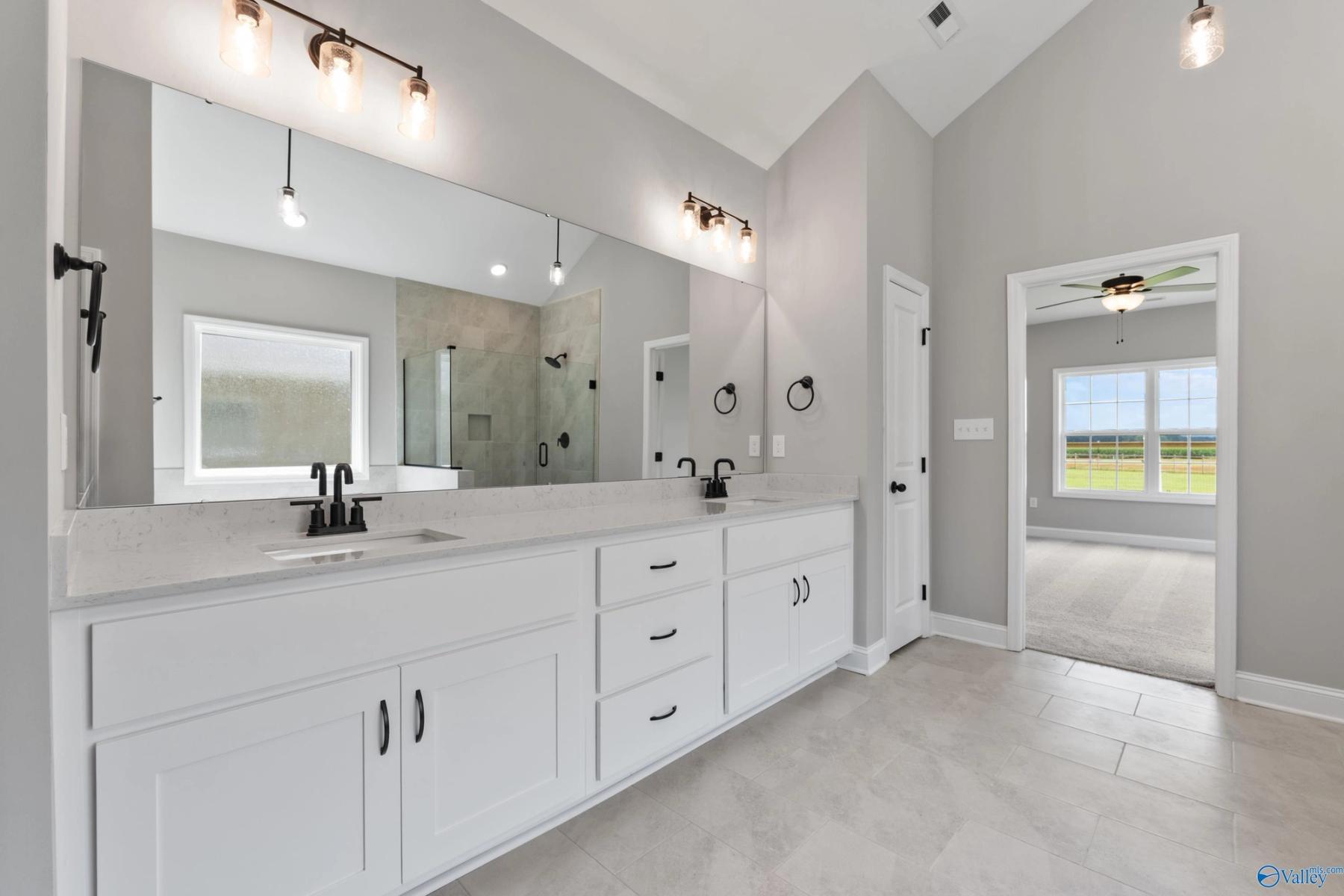 Image 17 of Davidson Homes' New Home at 208 Kendall Farms Boulevard