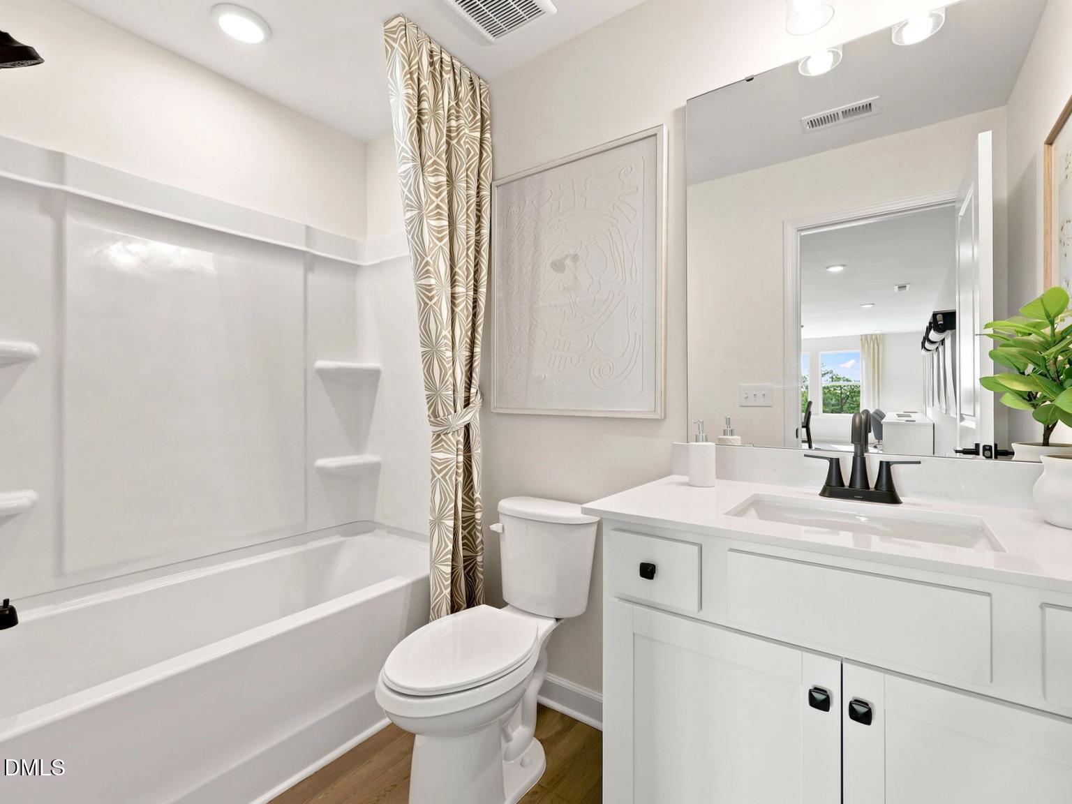 Image 33 of Davidson Homes' New Home at 732 Dragonfly Pond Way