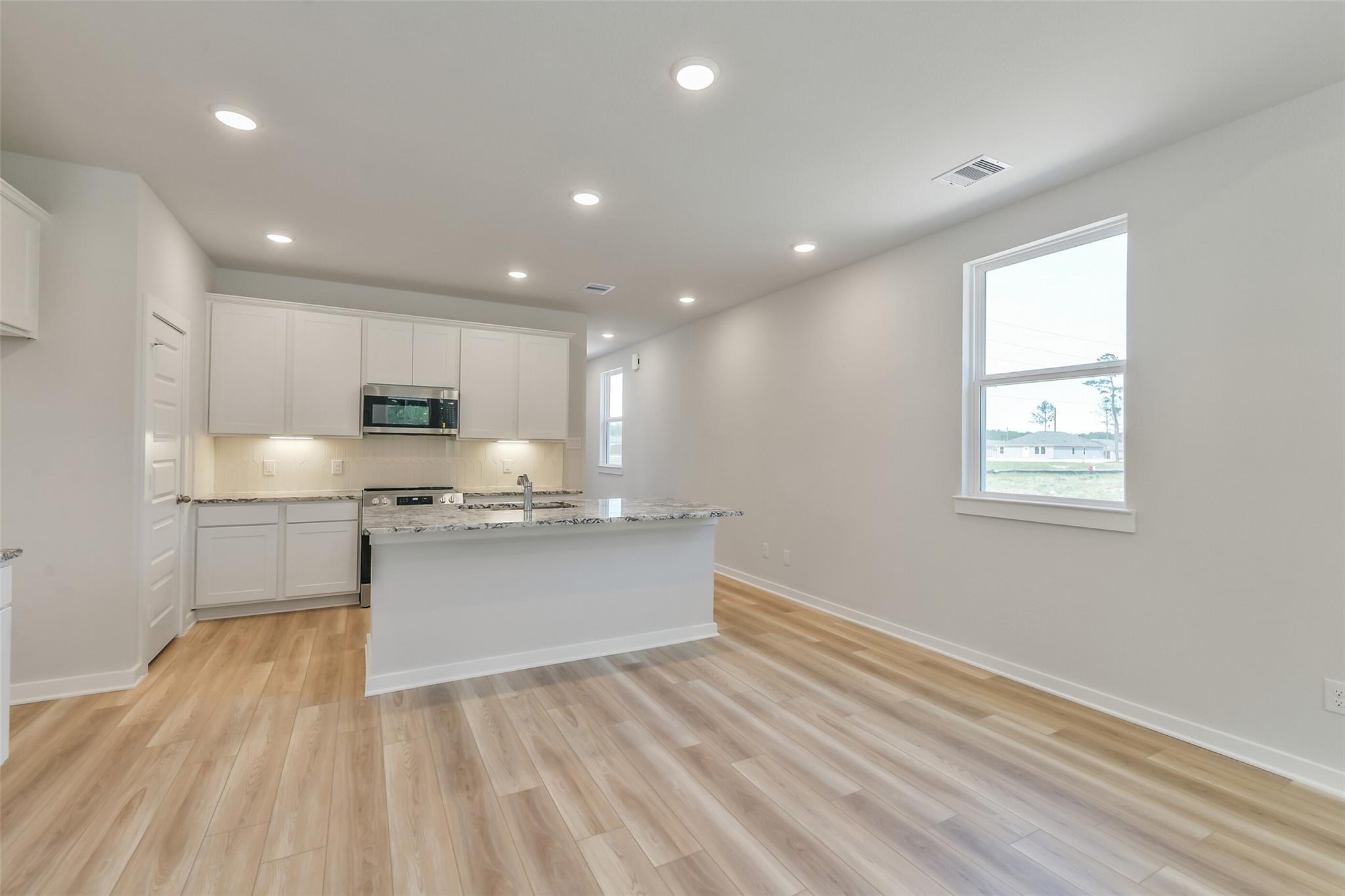 Image 14 of Davidson Homes' New Home at 18640 Barichello Drive