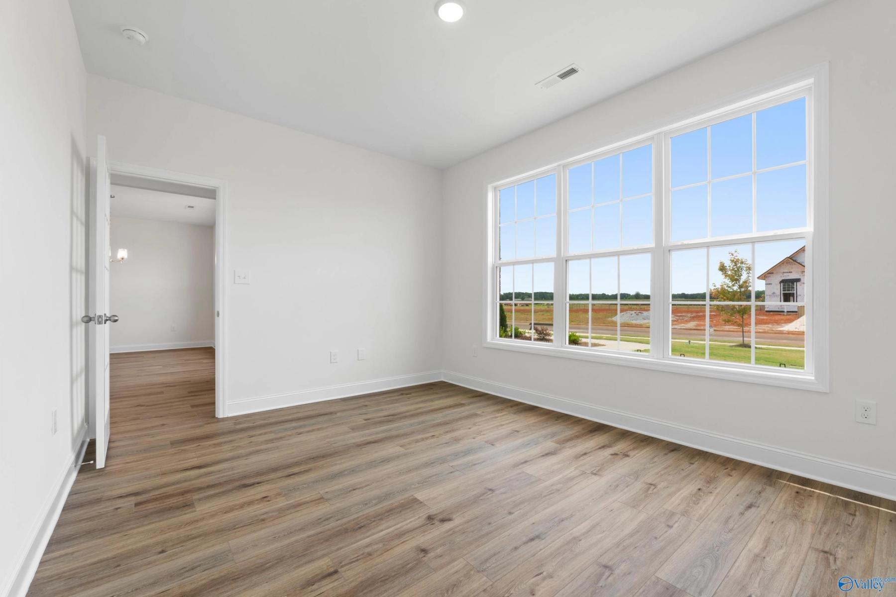 Image 8 of Davidson Homes' New Home at 213 Kendall Farms Boulevard