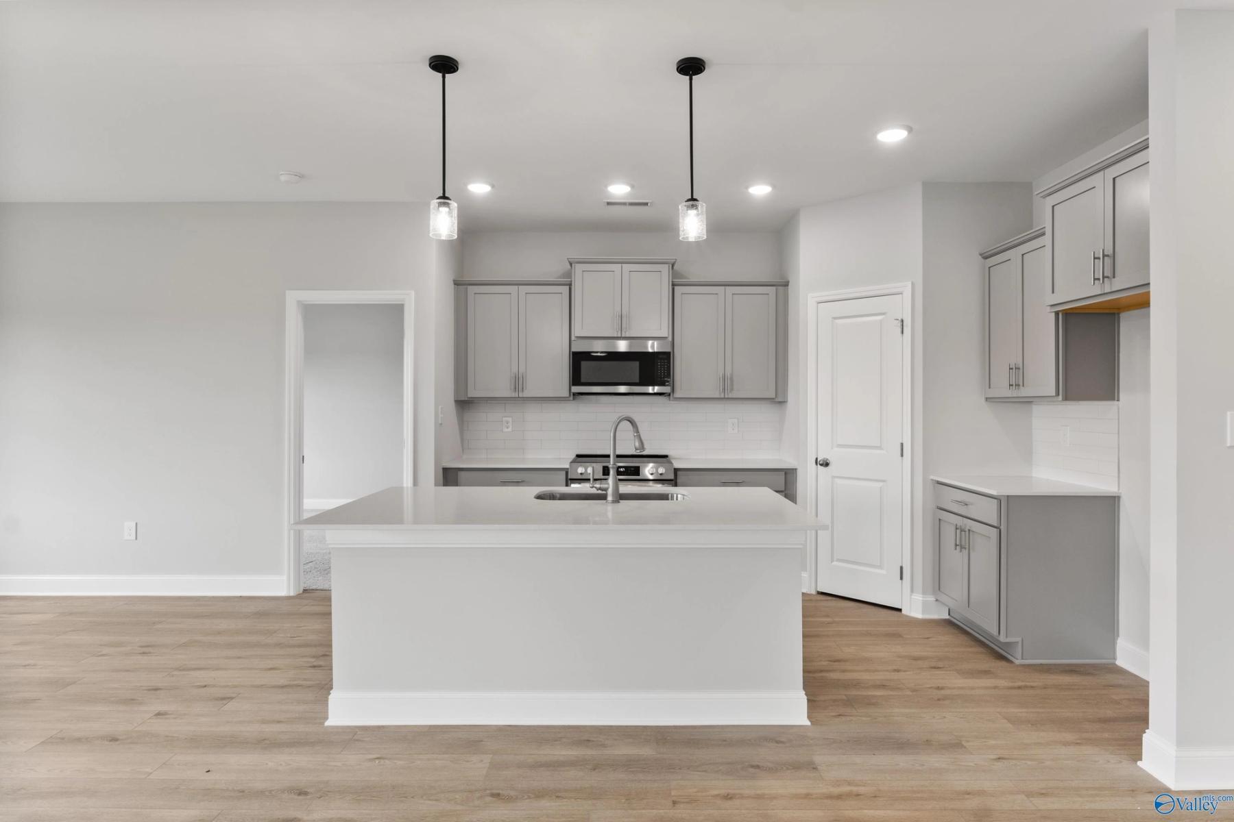 Image 13 of Davidson Homes' New Home at 152 Heritage Lakes Boulevard