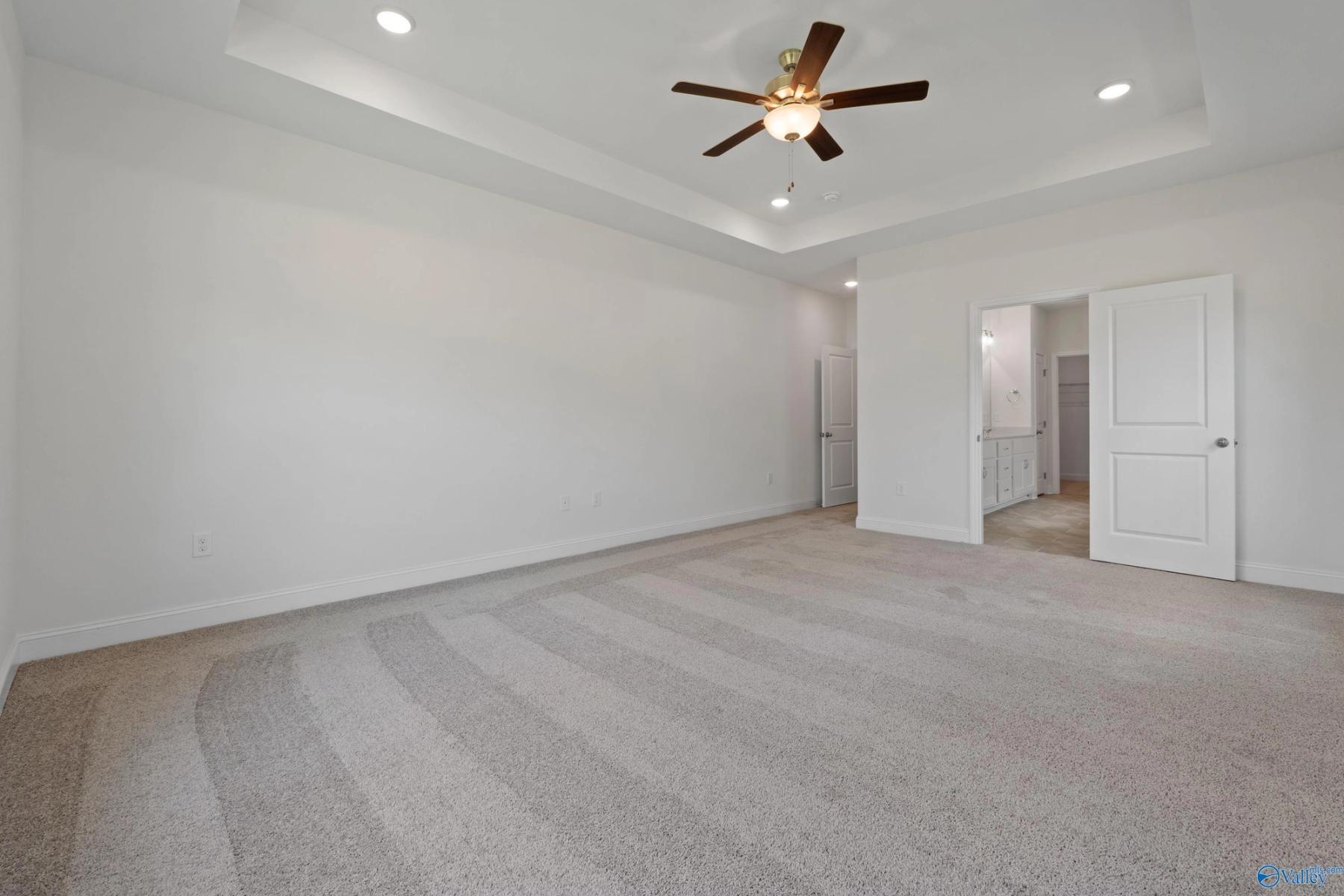 Image 16 of Davidson Homes' New Home at 213 Kendall Farms Boulevard