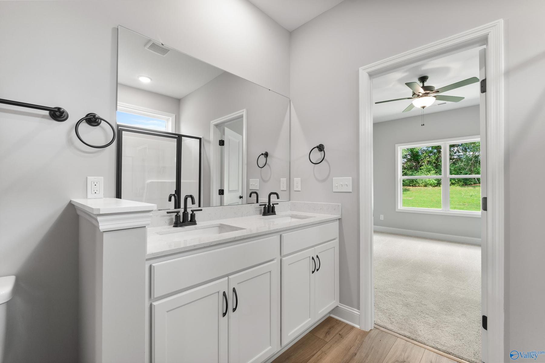 Image 13 of Davidson Homes' New Home at 183 River Pointe Drive