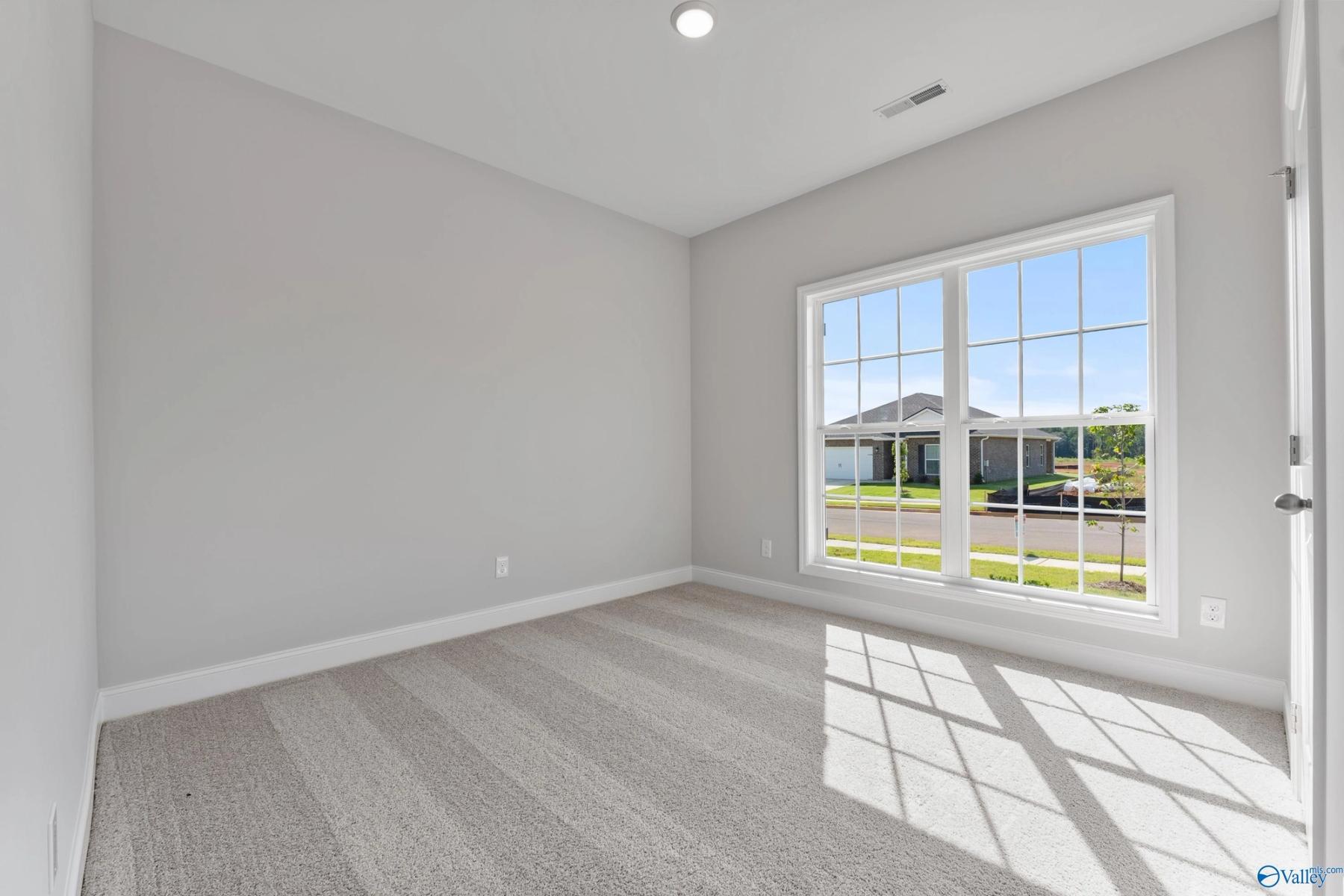 Image 7 of Davidson Homes' New Home at 219 Pine Island Avenue