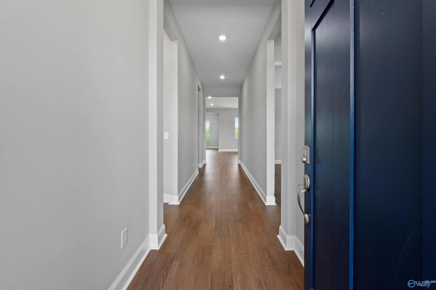 Image 4 of Davidson Homes' New Home at 205 Applewood Ct