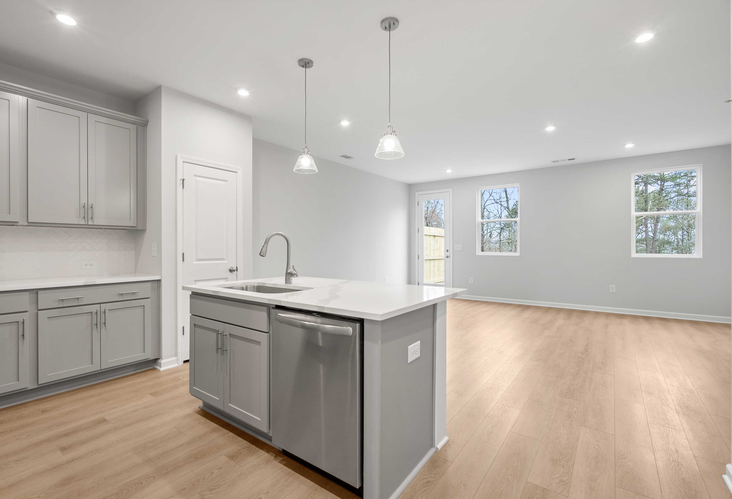 Image 5 of Davidson Homes' The Durant A Floor Plan