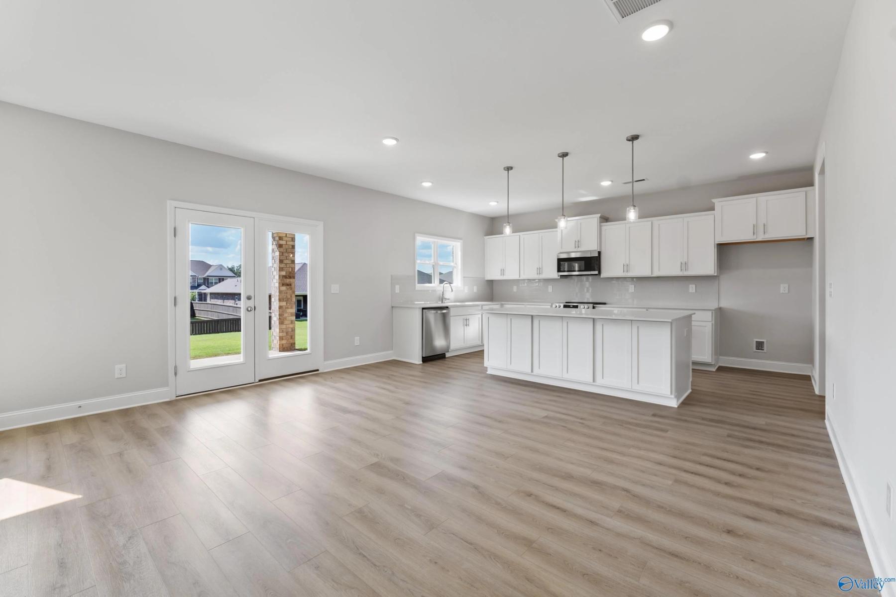 Image 2 of Davidson Homes' New Home at 148 Rose Valley Drive