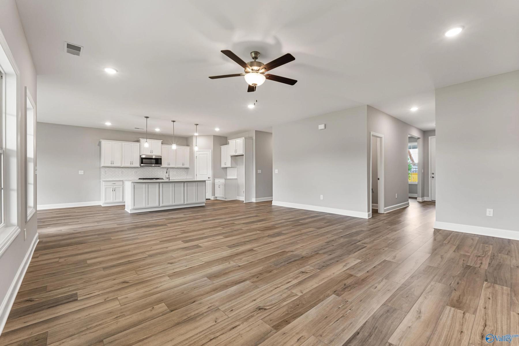 Image 9 of Davidson Homes' New Home at 105 Lucy Lynn Boulevard