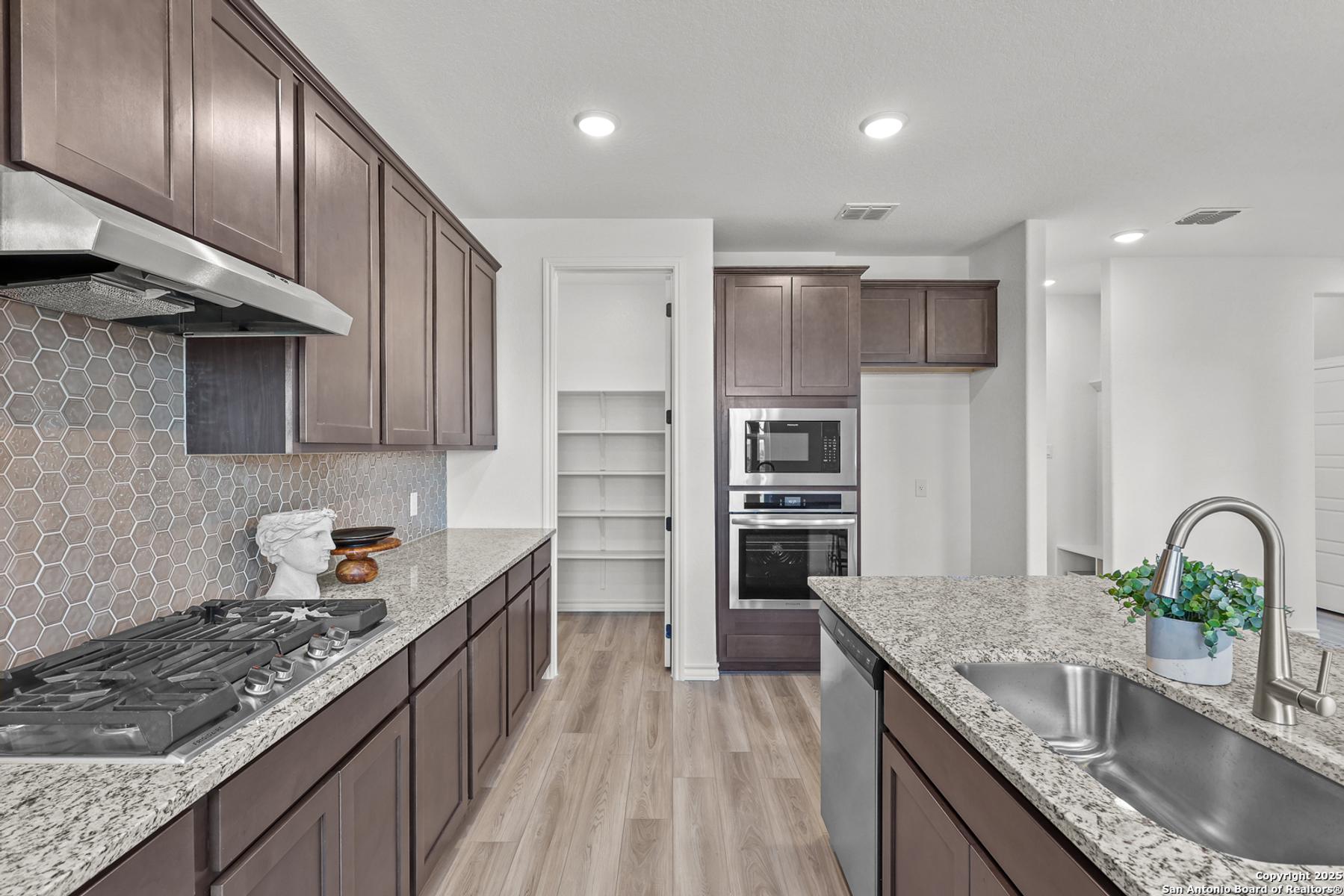 Image 16 of Davidson Homes' New Home at 14474 Costa Leon