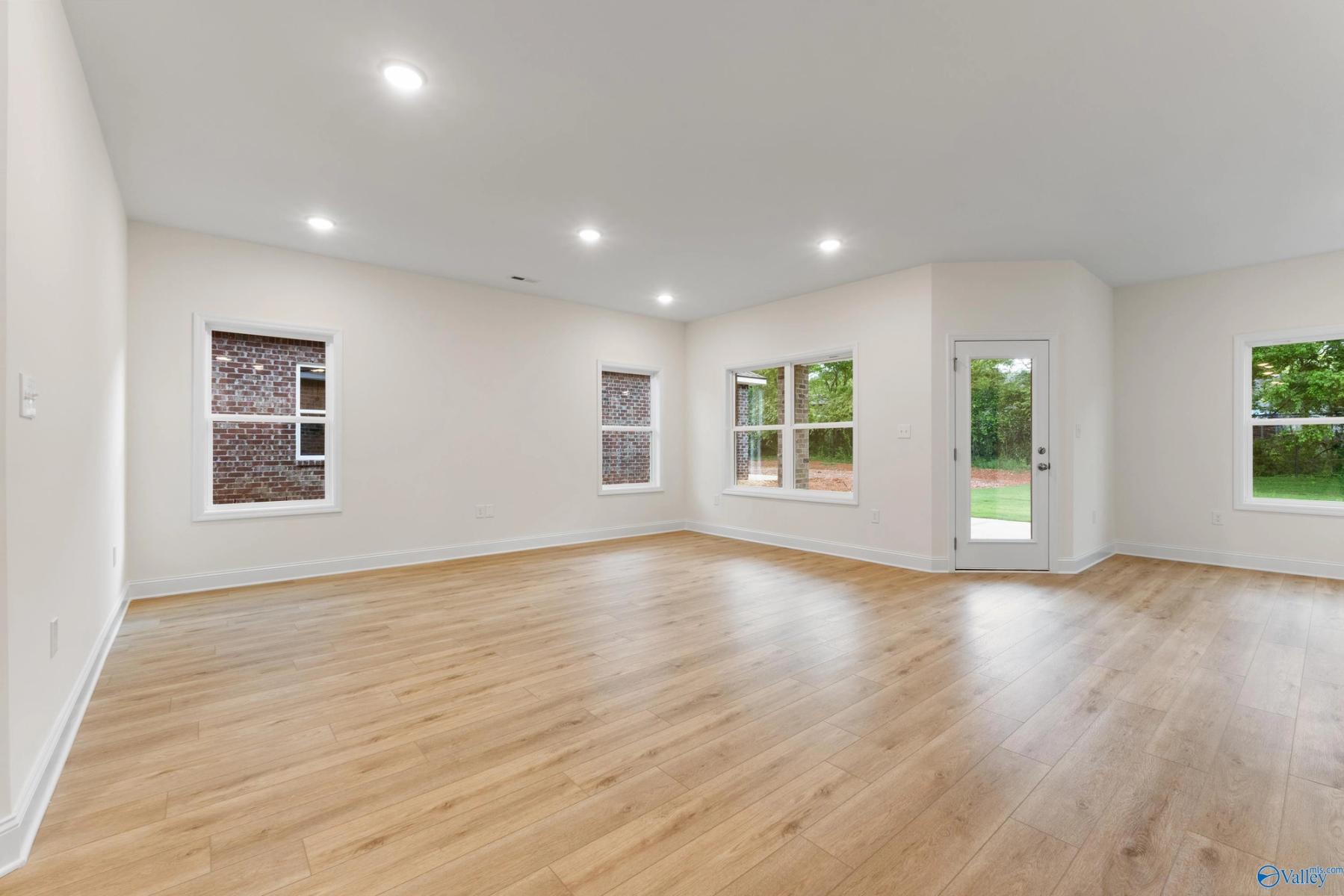 Image 14 of Davidson Homes' New Home at 6204 Achievement Circle