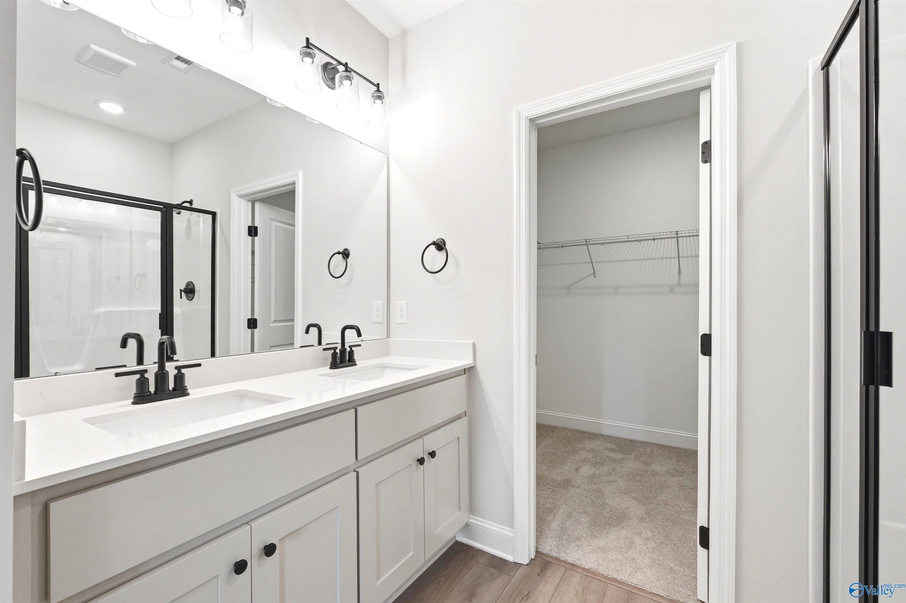 Image 10 of Davidson Homes' New Home at 160 Aurora Circle