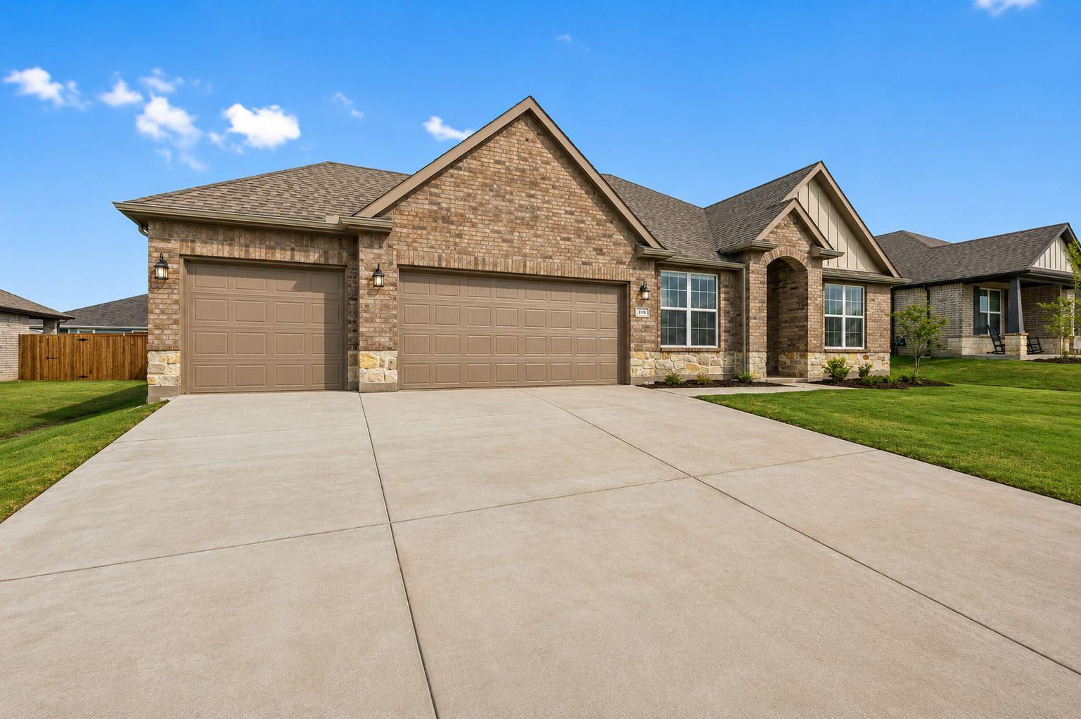 Image 2 of Davidson Homes' New Home at 215 Saddletree Drive