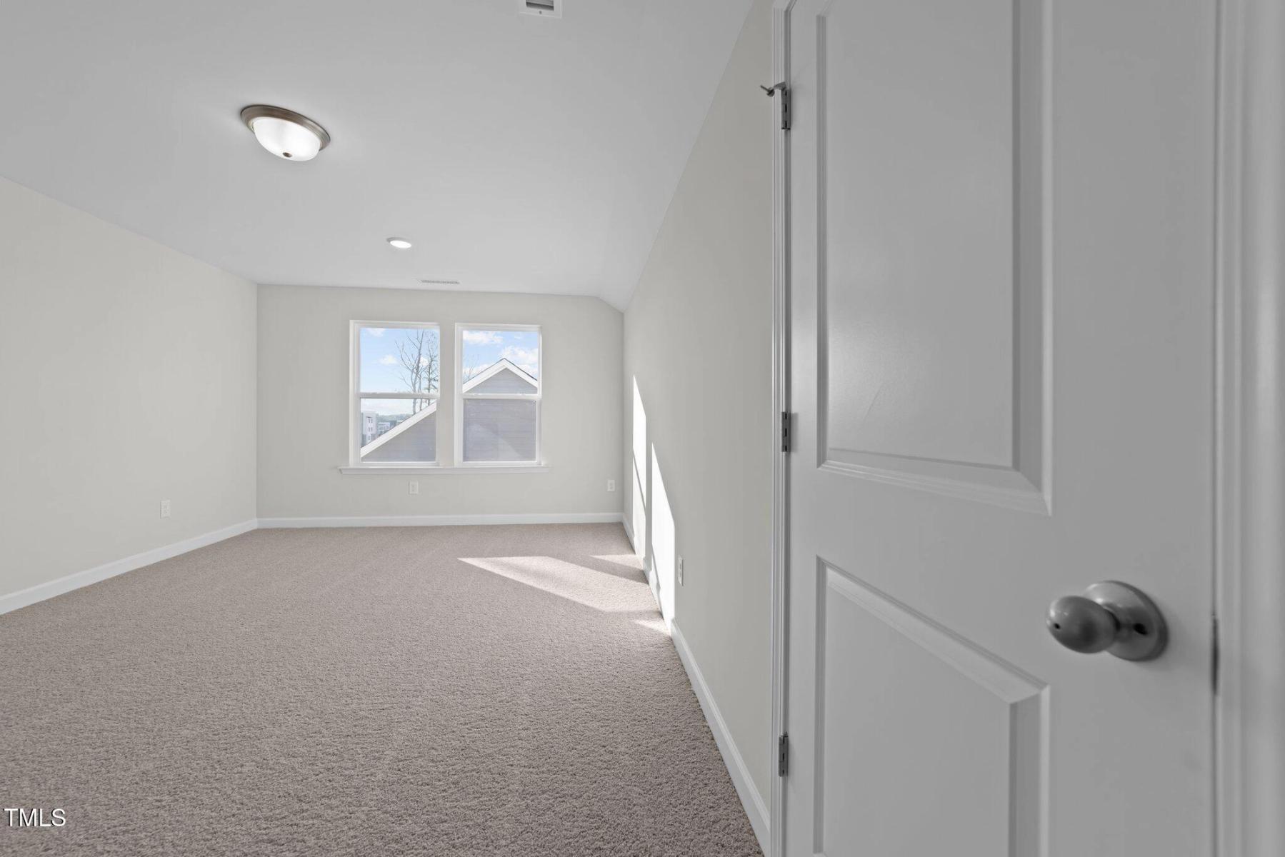 Image 34 of Davidson Homes' New Home at 432 Golden Dragonfly Street