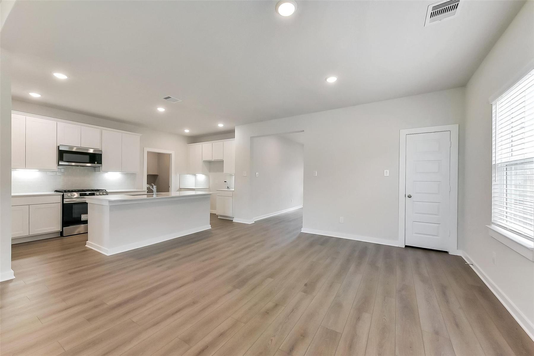 Image 11 of Davidson Homes' New Home at 83 Leon Way