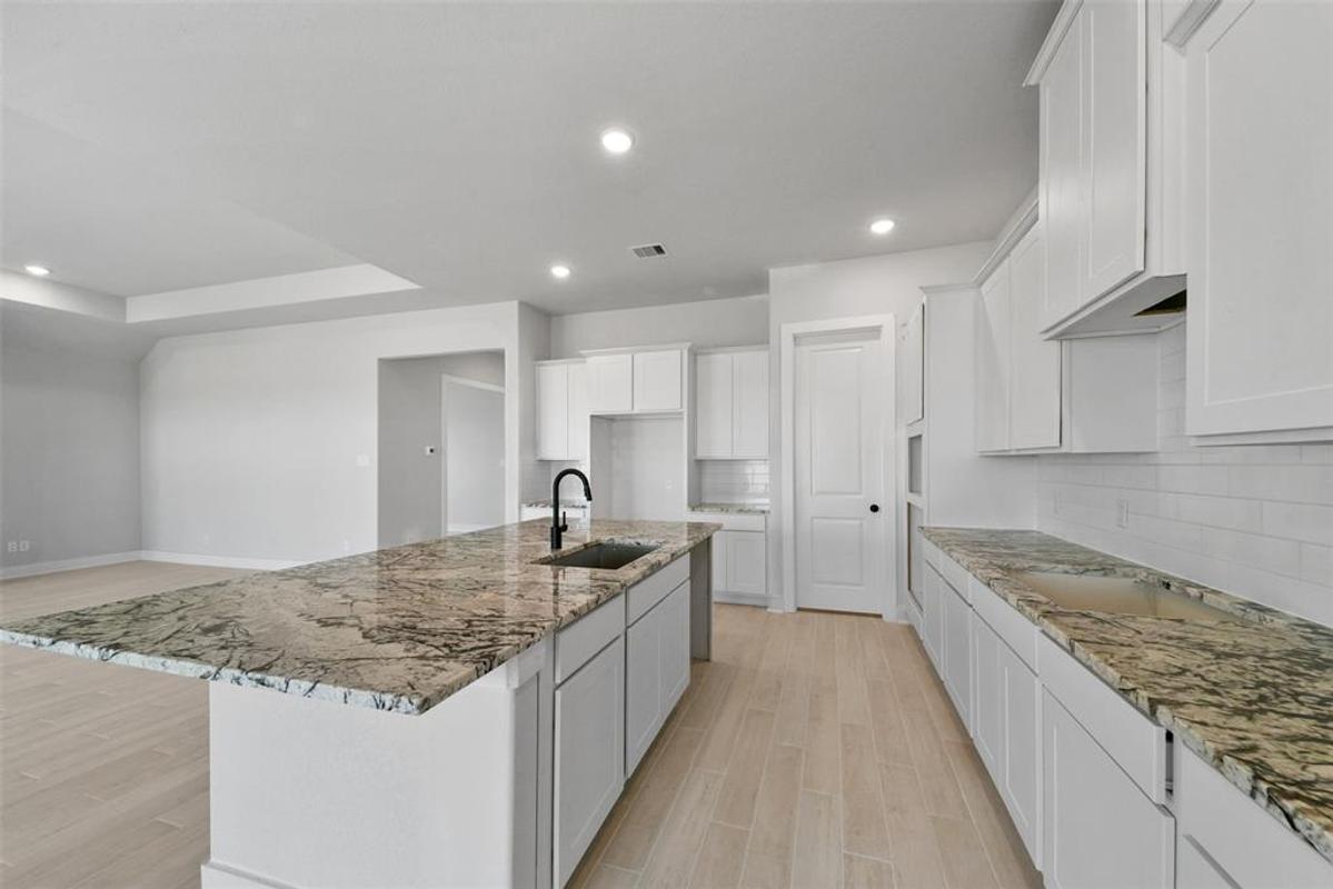 Image 12 of Davidson Homes' New Home at 2551 Seashore Creek Drive
