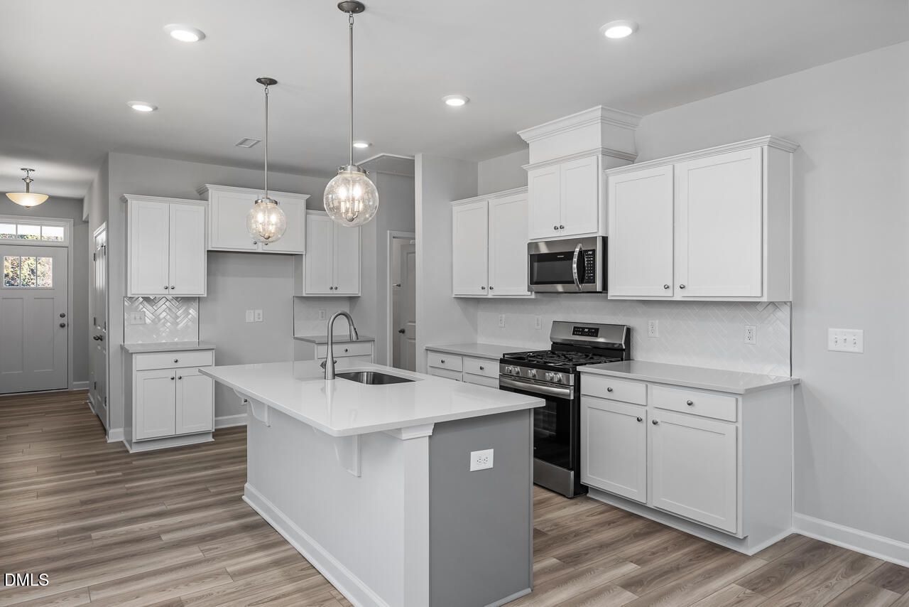 Image 8 of Davidson Homes' New Home at 314 Gregory Village Drive