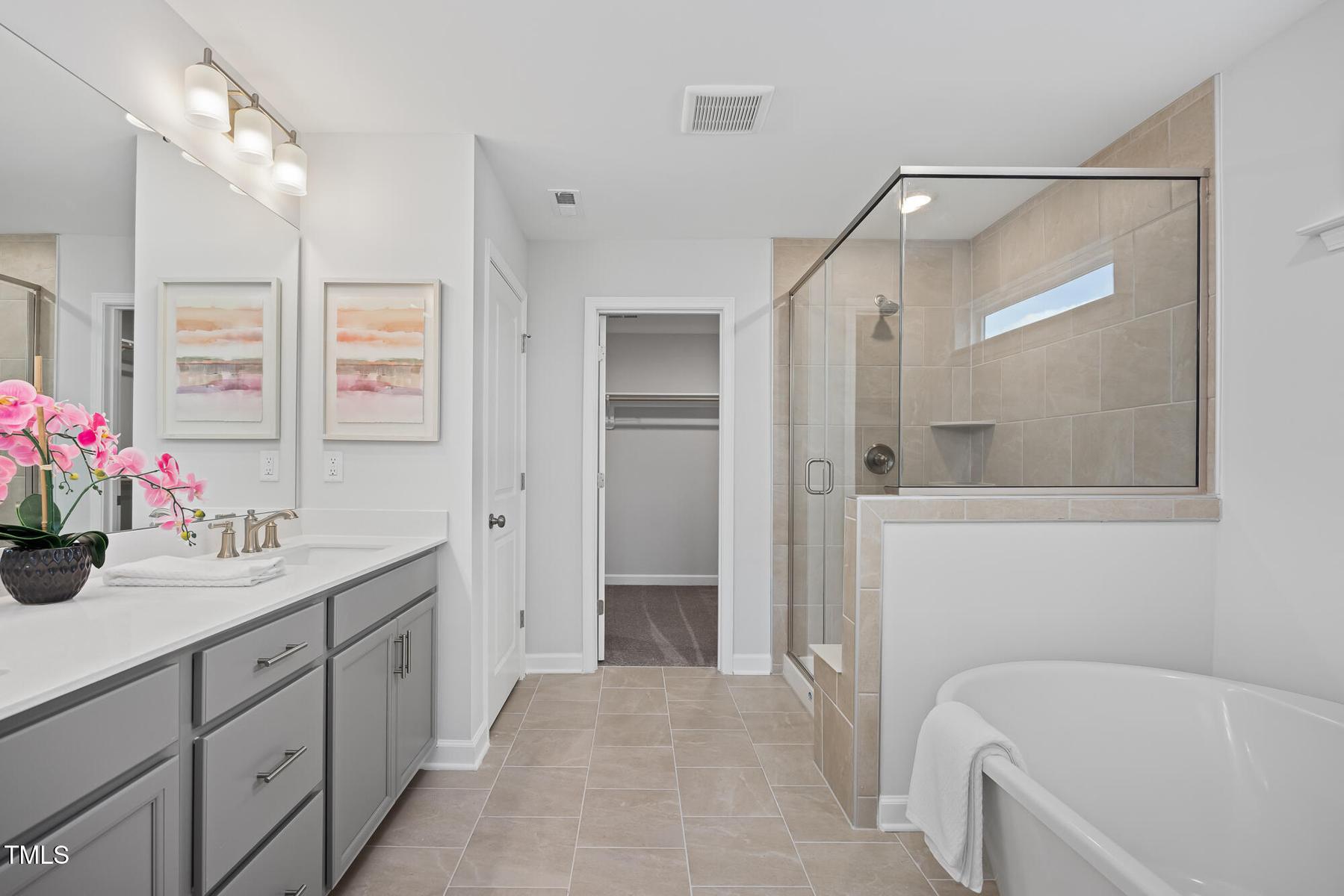 Image 23 of Davidson Homes' New Home at 456 Golden Dragonfly Street