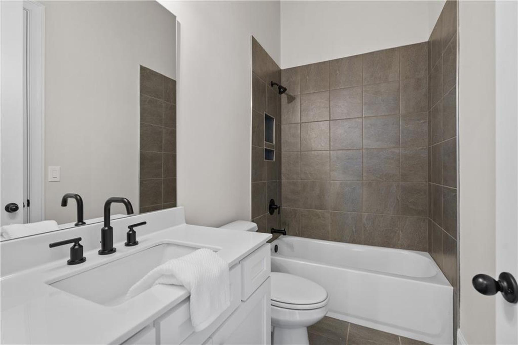 Image 74 of Davidson Homes' New Home at 91 Batten Board Way