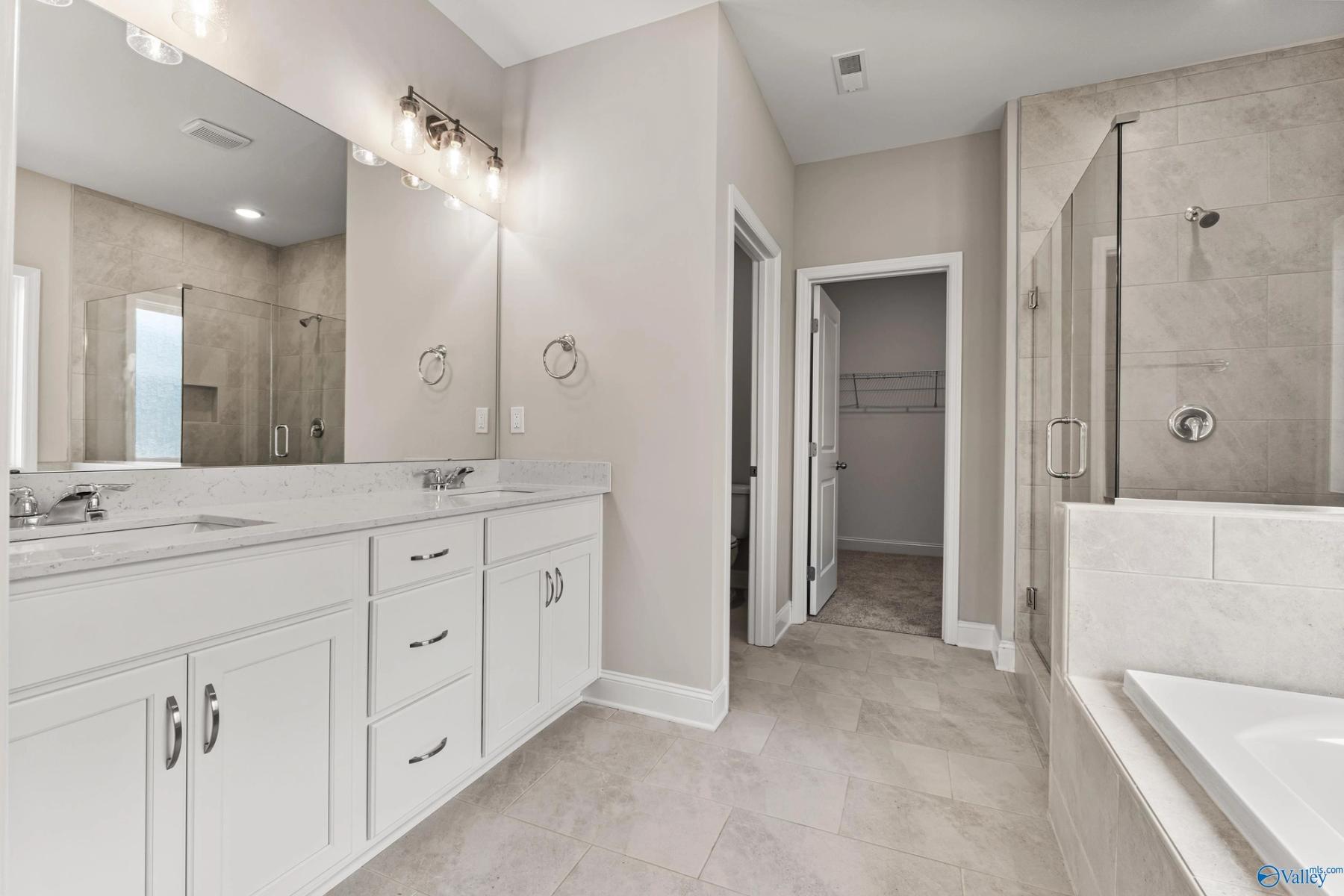 Image 16 of Davidson Homes' New Home at 105 Lucy Lynn Boulevard