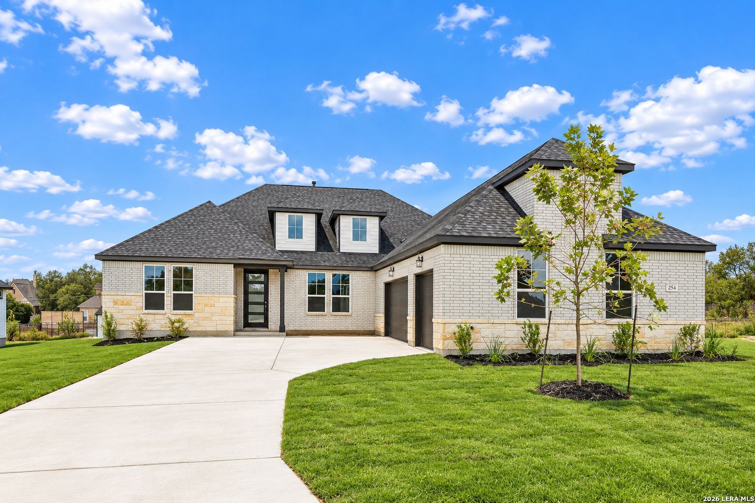 Image 2 of Davidson Homes' New Home at 254 Poe Parkway