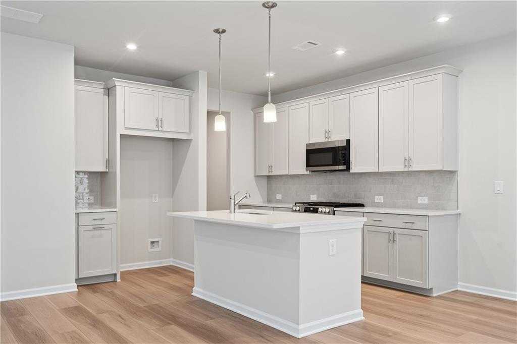 Image 10 of Davidson Homes' New Home at 710 Smokey Quartz Way