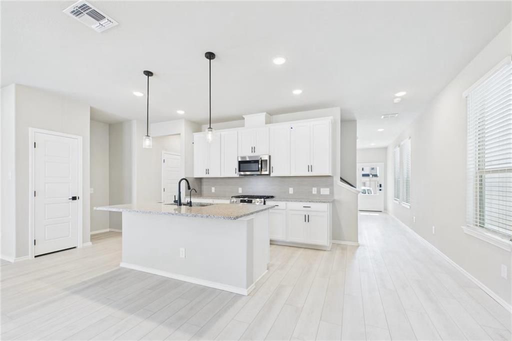 Image 3 of Davidson Homes' New Home at 301 Greene Farm Trail