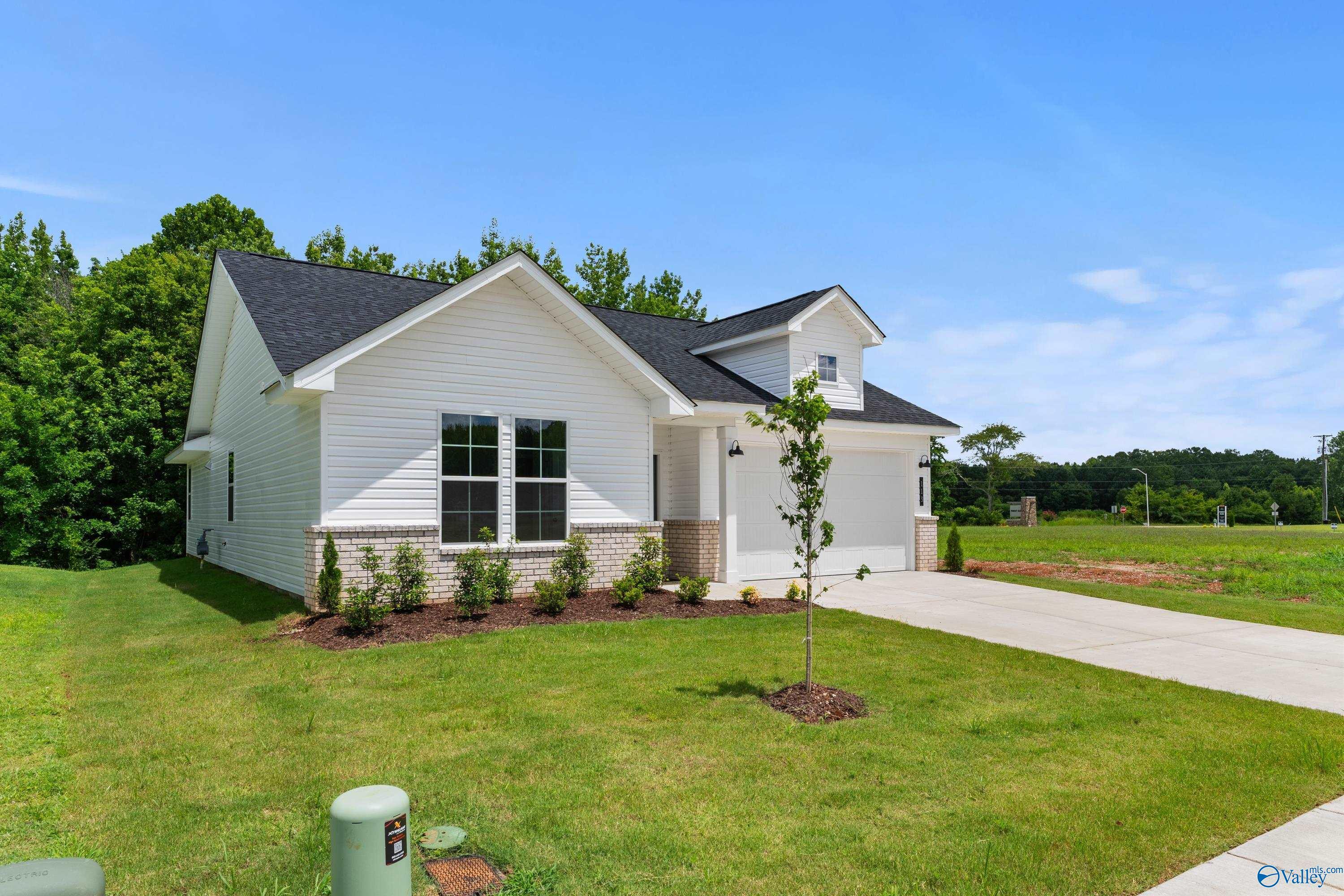 Exterior view of Davidson Homes' New Home at 113 Plum Tree Lane