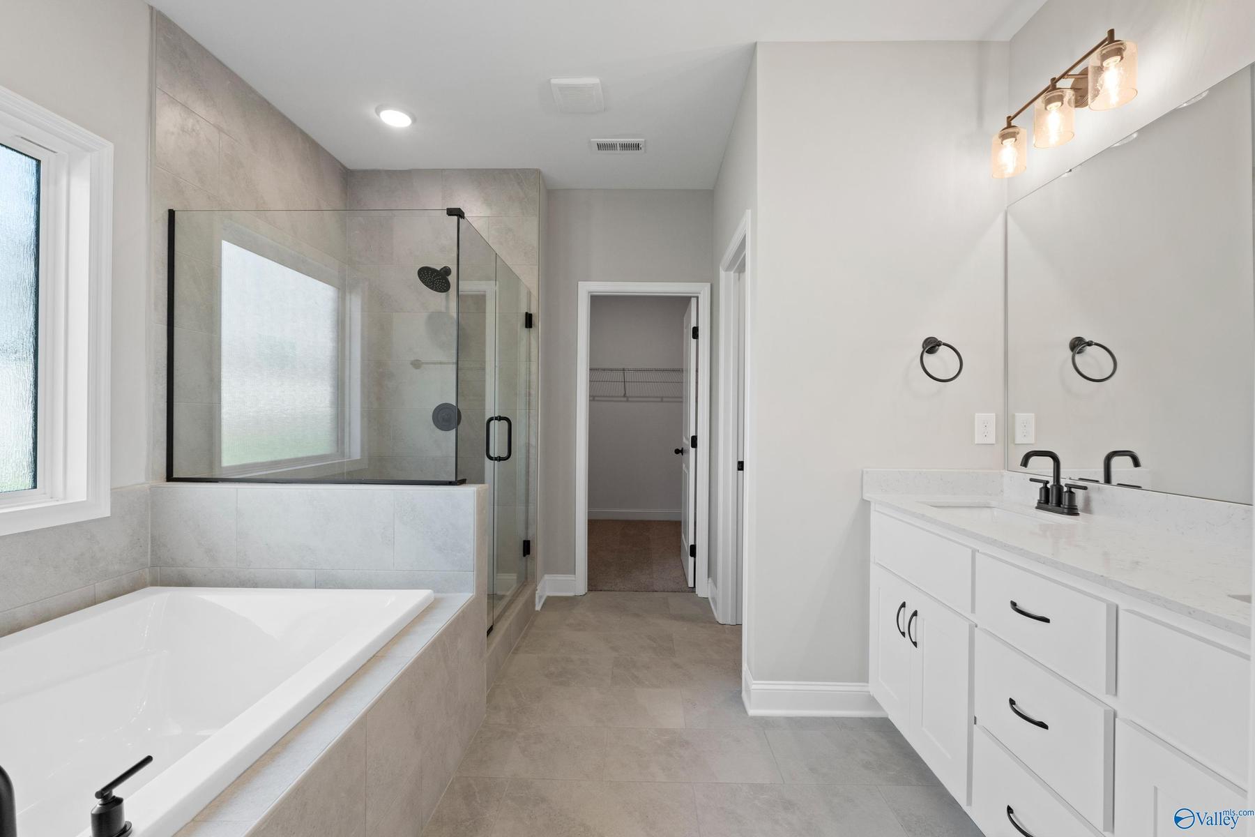 Image 24 of Davidson Homes' New Home at 209 Kendall Farms Boulevard