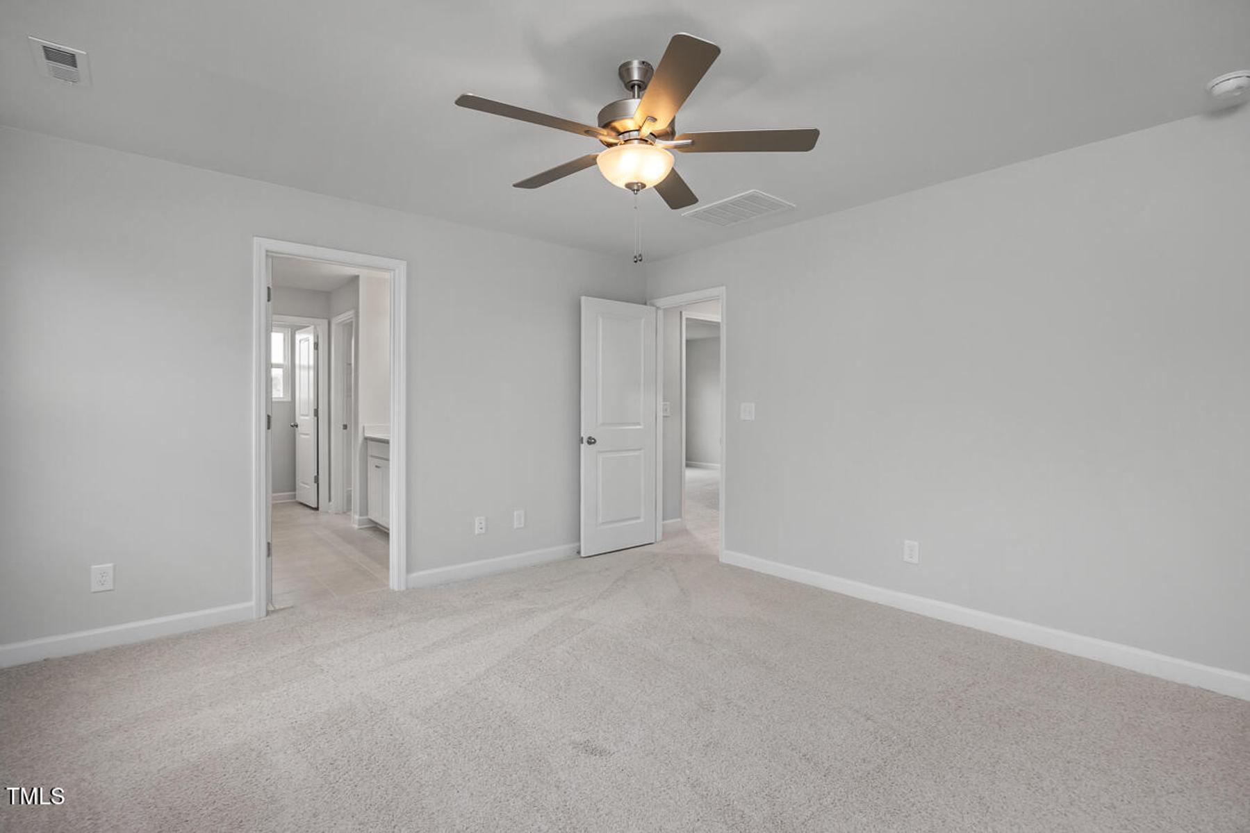 Image 23 of Davidson Homes' New Home at 315 Gregory Village Drive