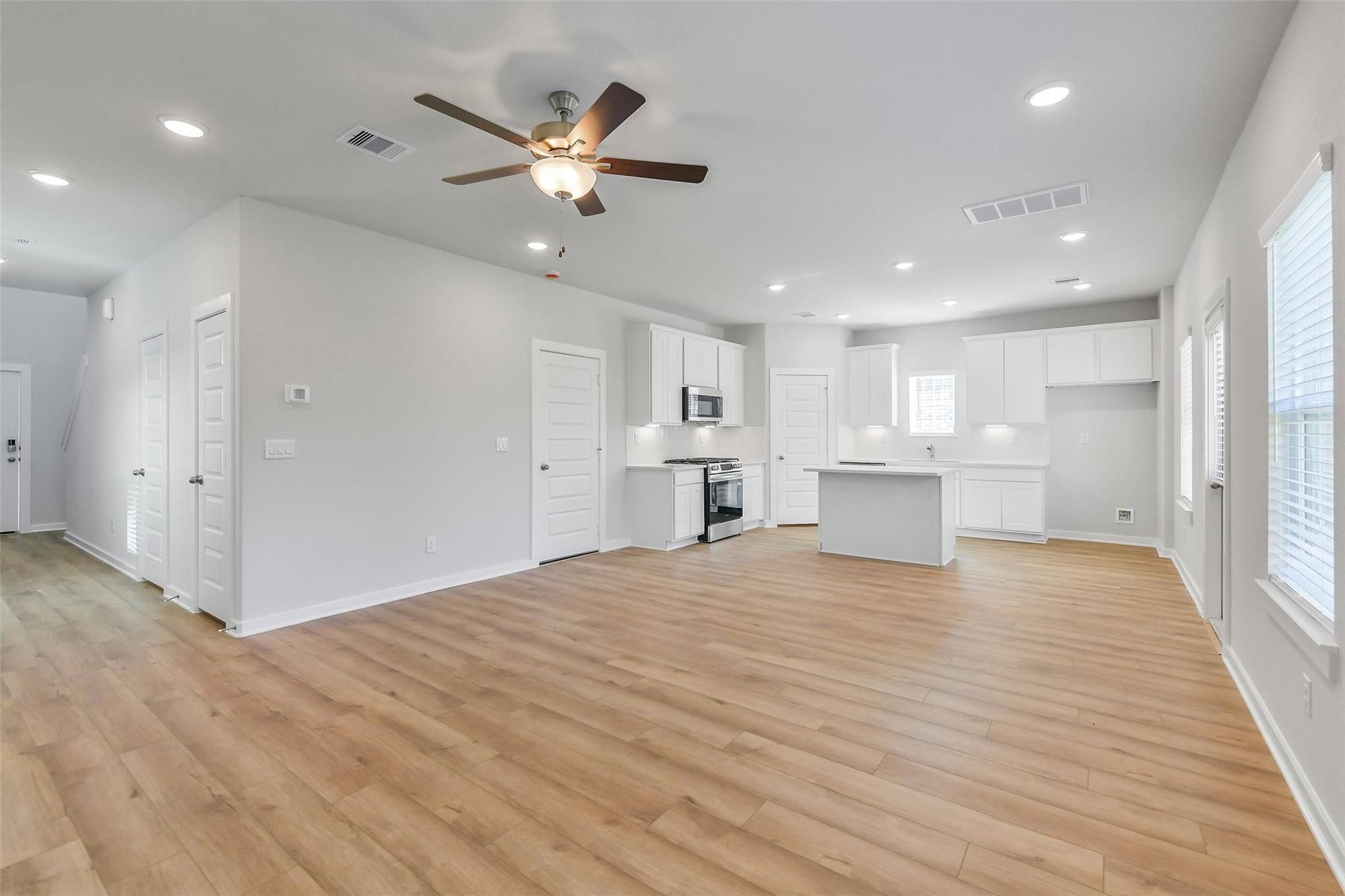 Image 3 of Davidson Homes' New Home at 20 Courageous Side Way