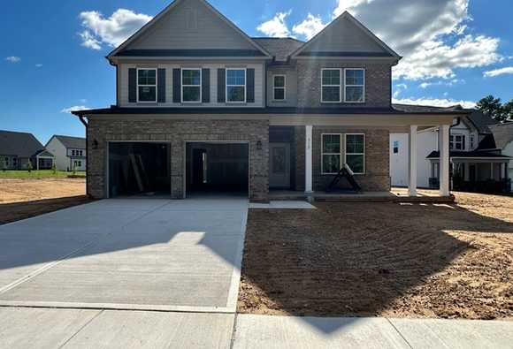 Exterior view of Davidson Homes' New Home at 312 Pond Overlook Court