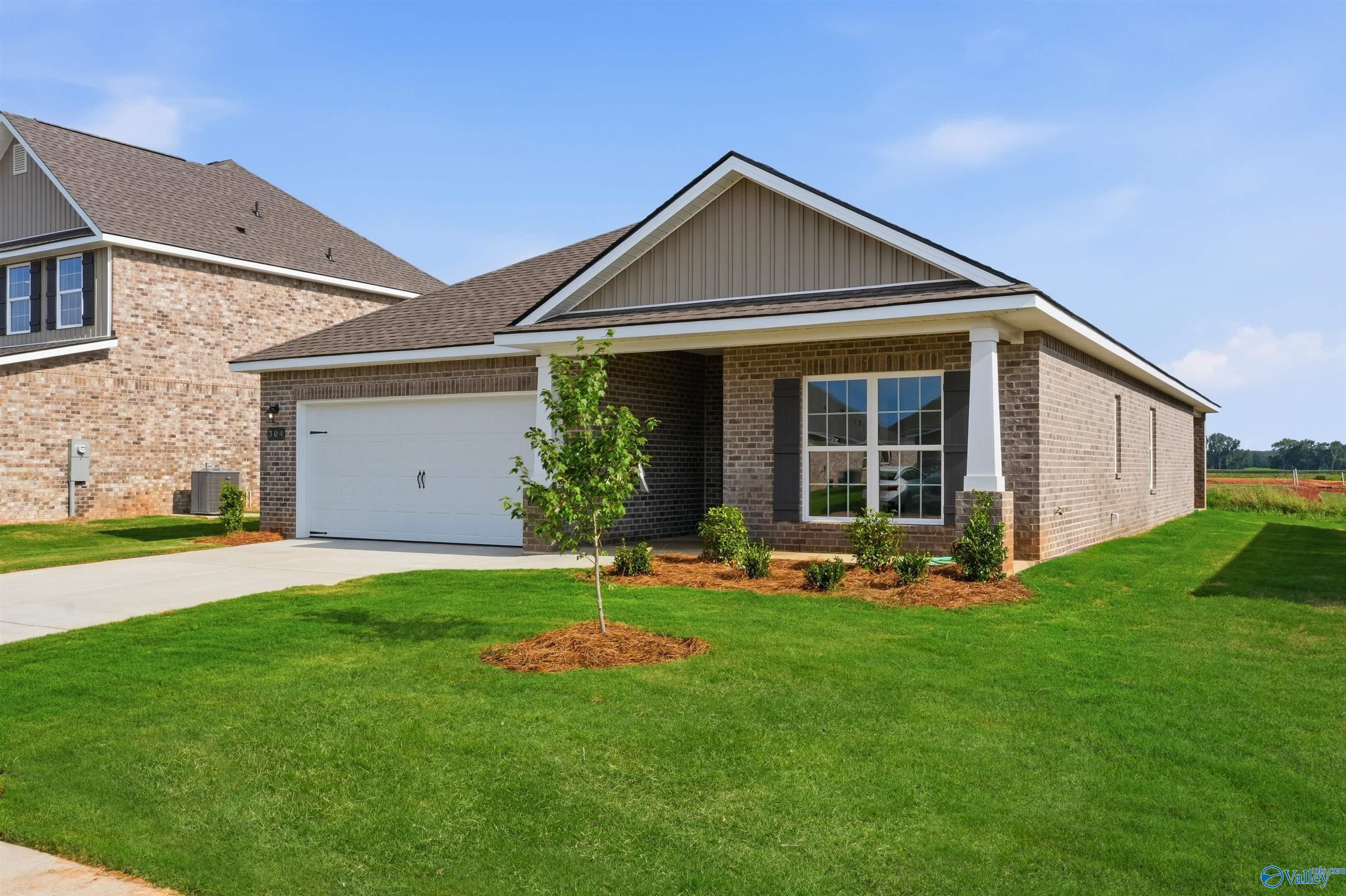 Image 2 of Davidson Homes' New Home at 304 Keller Drive