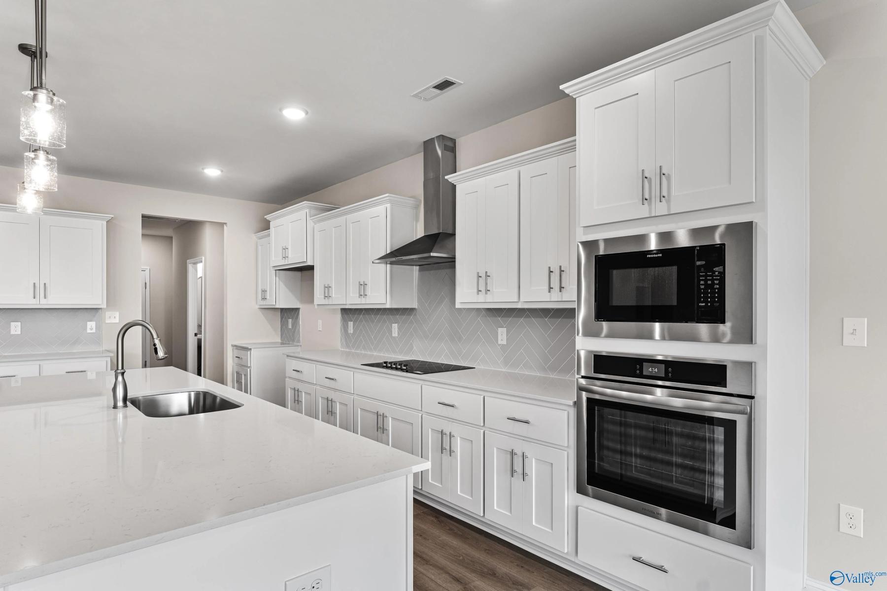 Image 2 of Davidson Homes' New Home at 211 Kendall Farms Boulevard