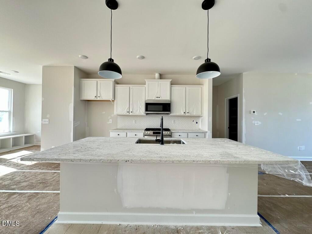 Image 8 of Davidson Homes' New Home at 608 Thatch Lane