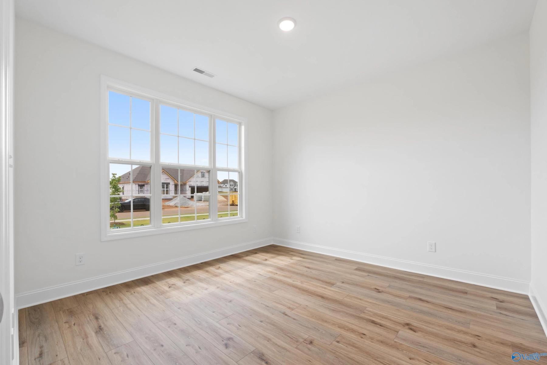 Image 17 of Davidson Homes' New Home at 103 Lucy Lynn Boulevard