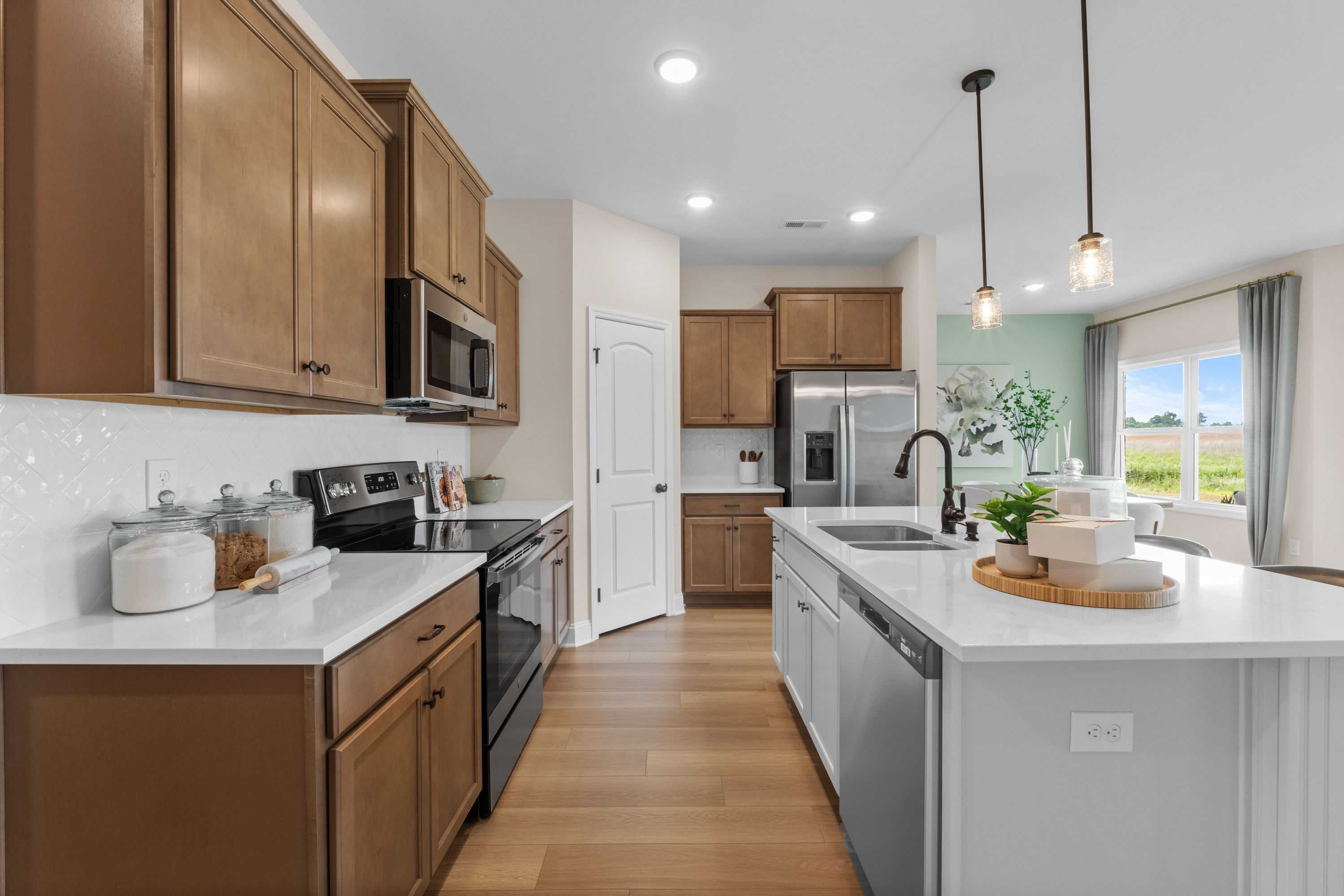 Image 6 of Davidson Homes' New Home at 204 Briarwood Drive