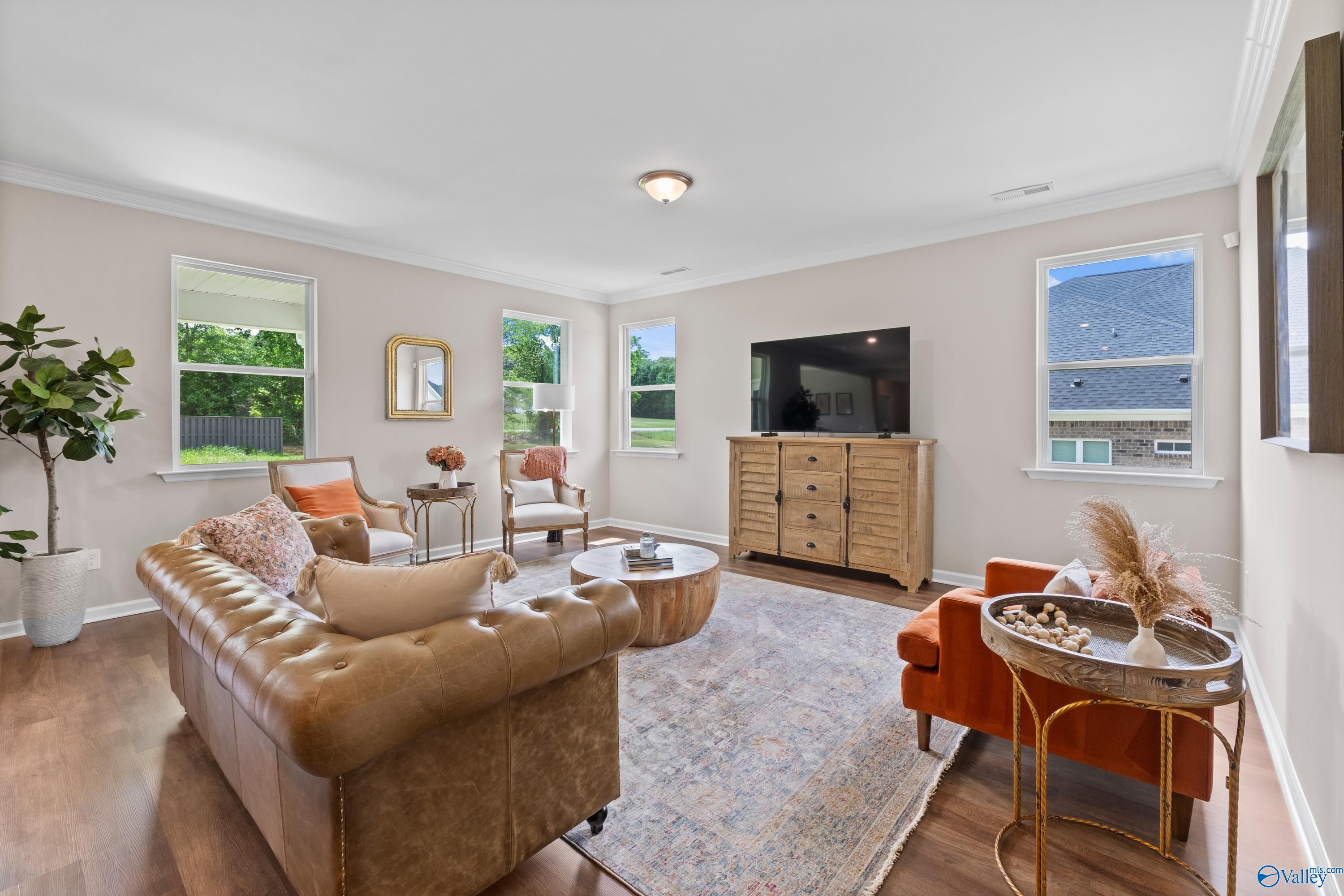 Image 8 of Davidson Homes' New Home at 310 Merrydale Drive