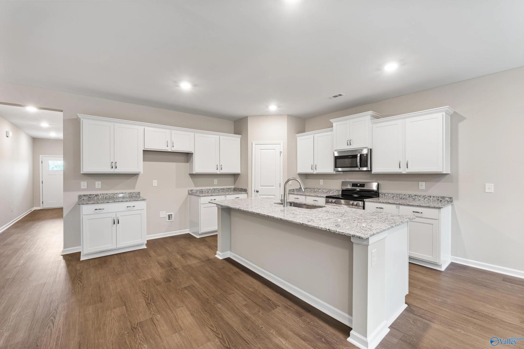 Image 15 of Davidson Homes' New Home at 34 Aurora Circle