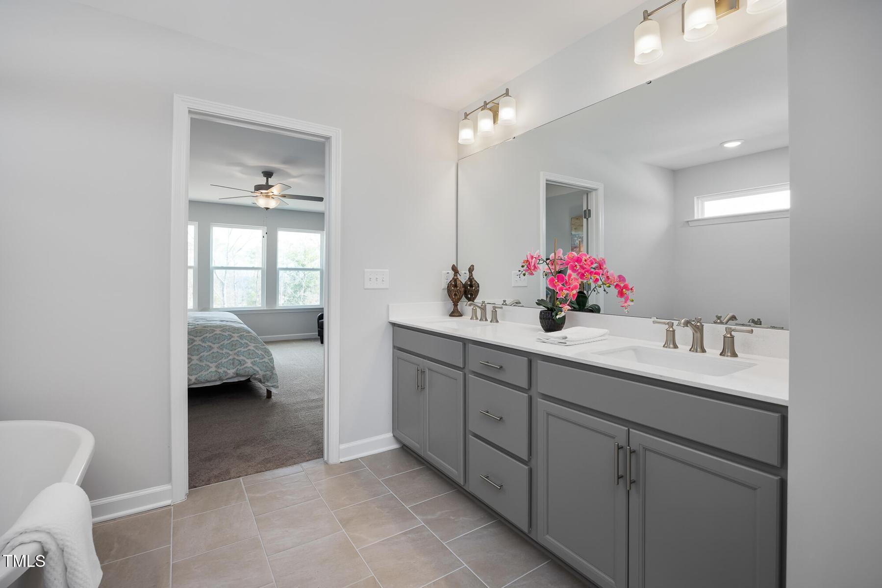 Image 26 of Davidson Homes' New Home at 456 Golden Dragonfly Street